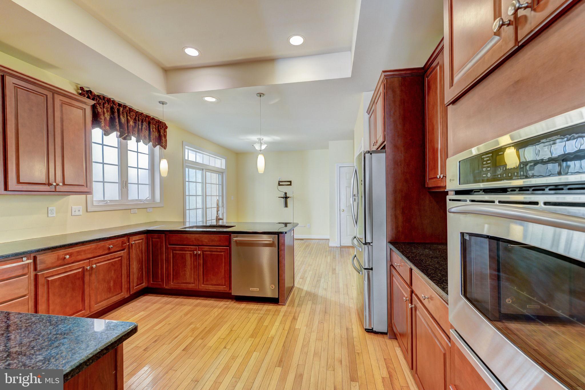 CHERRY CREEK - Residential