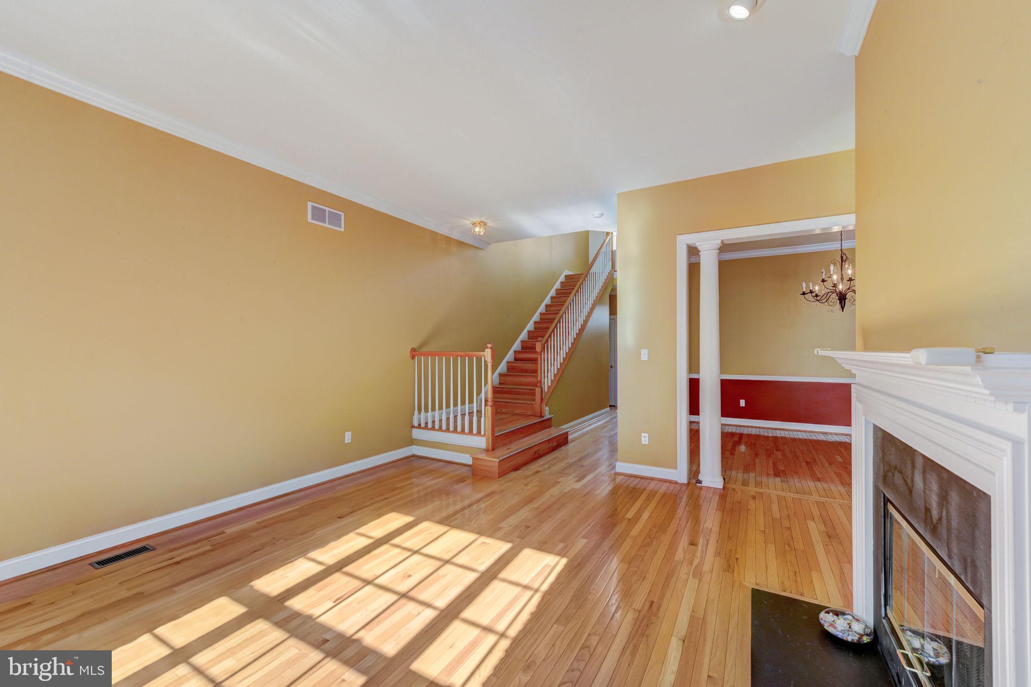 CHERRY CREEK - Residential