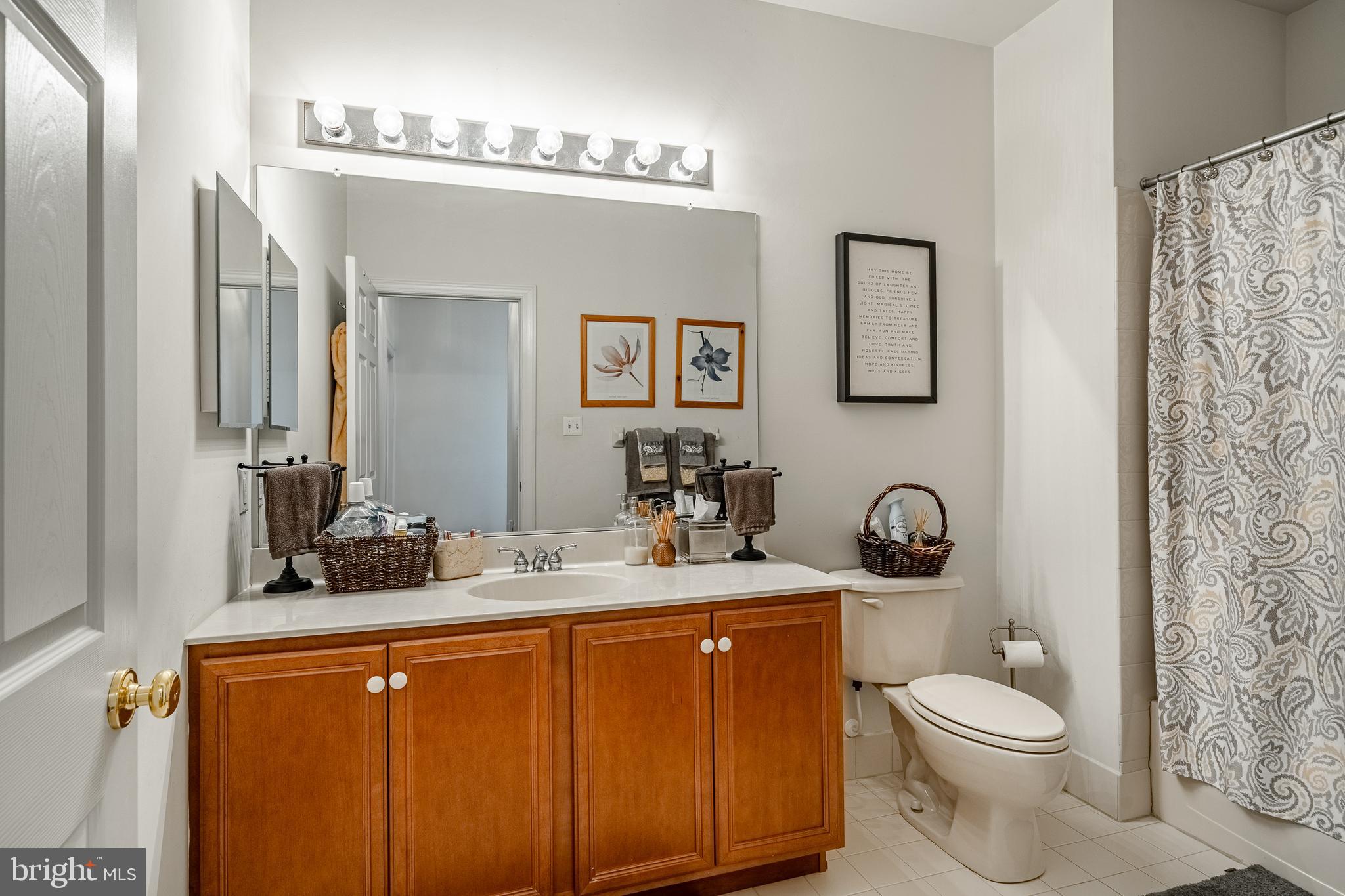 CHERRY CREEK - Residential