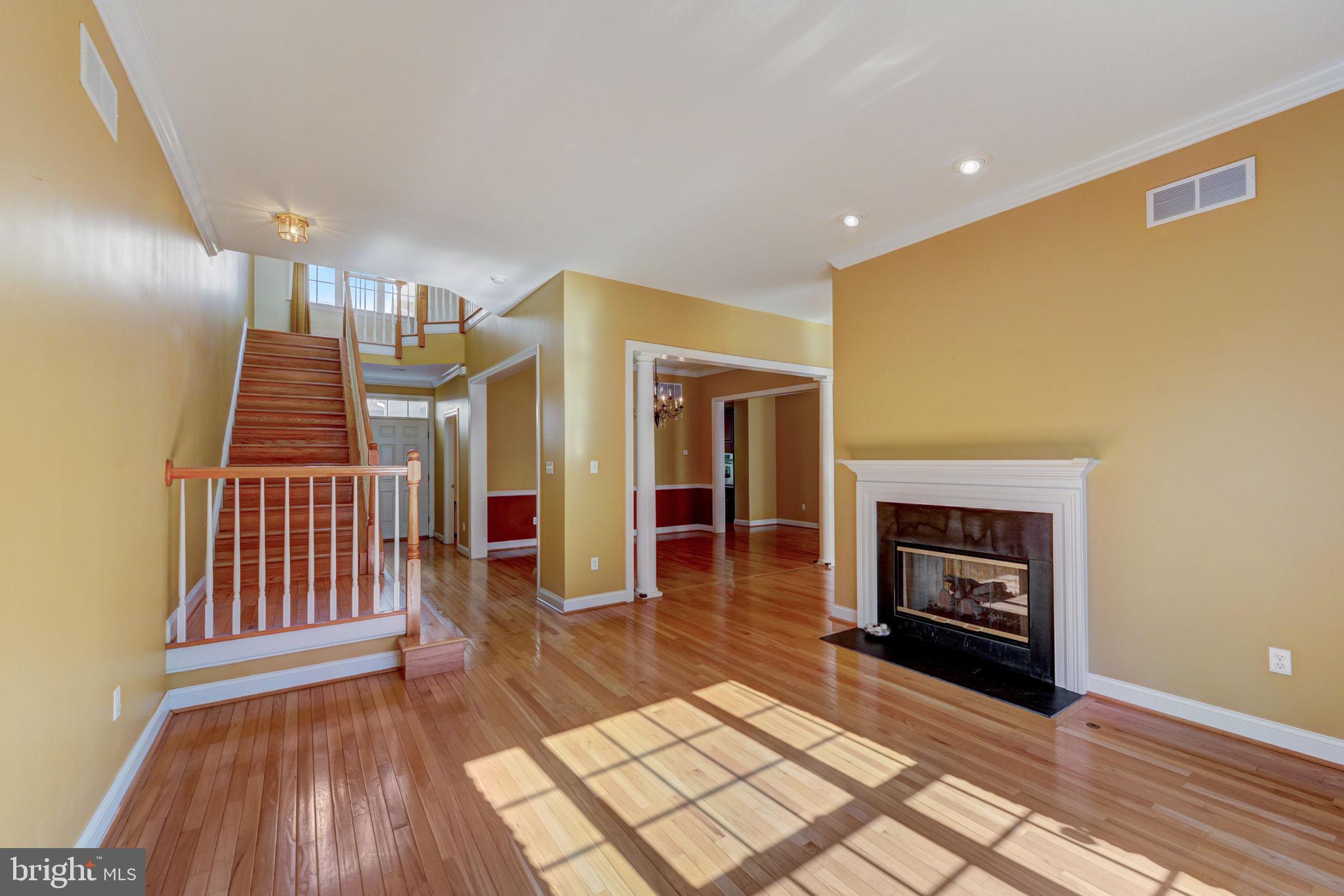 CHERRY CREEK - Residential