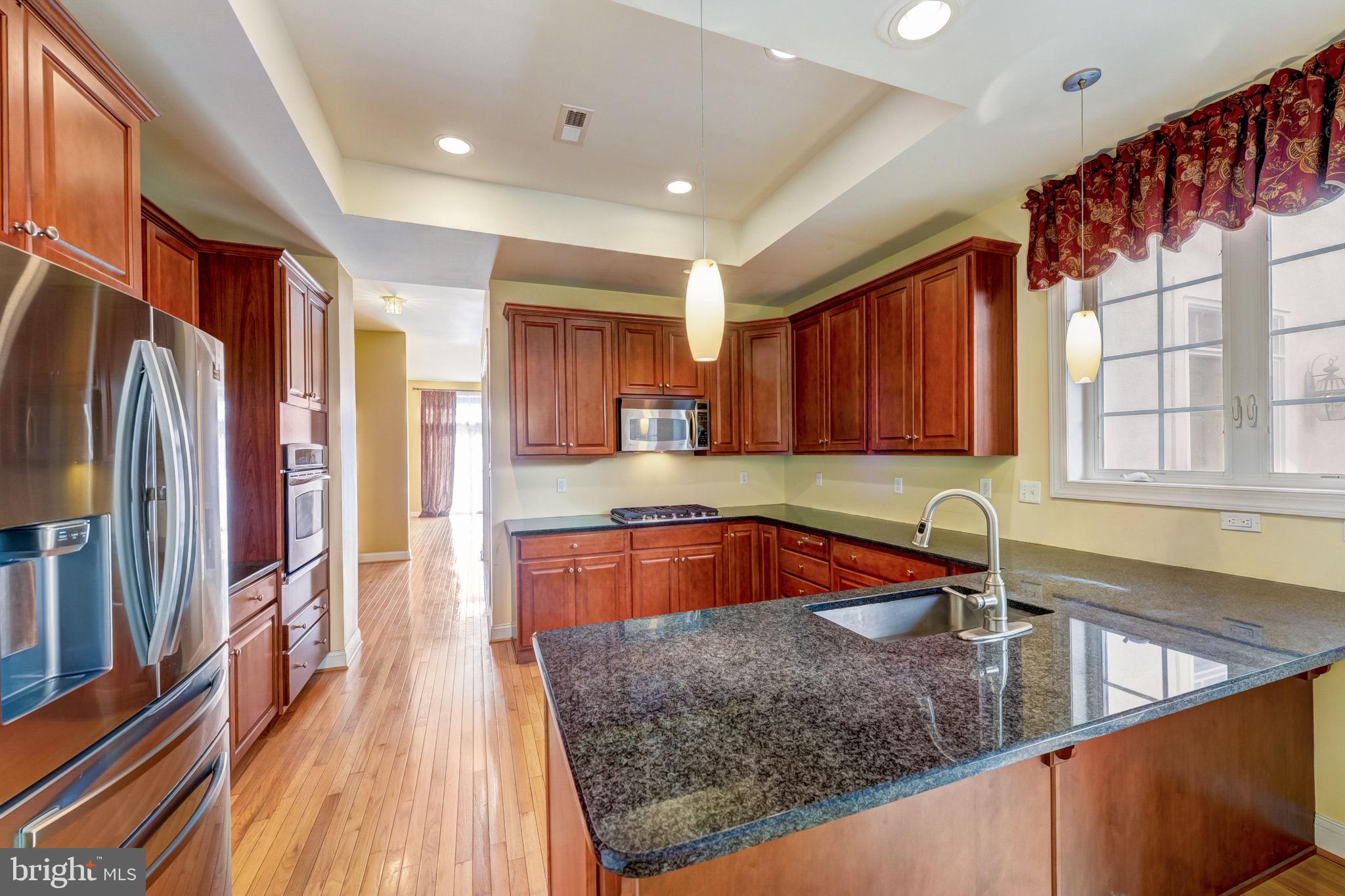 CHERRY CREEK - Residential