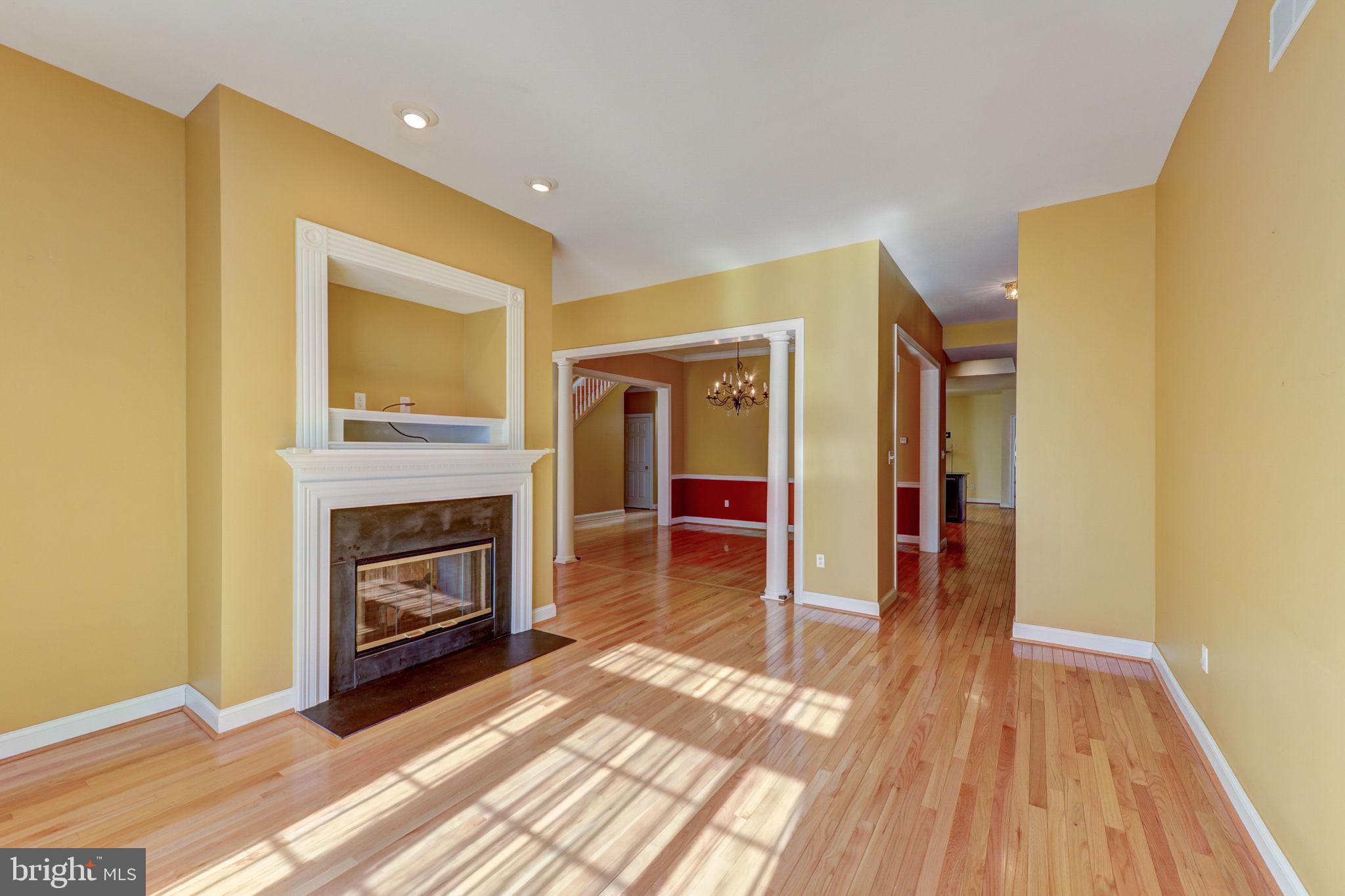 CHERRY CREEK - Residential