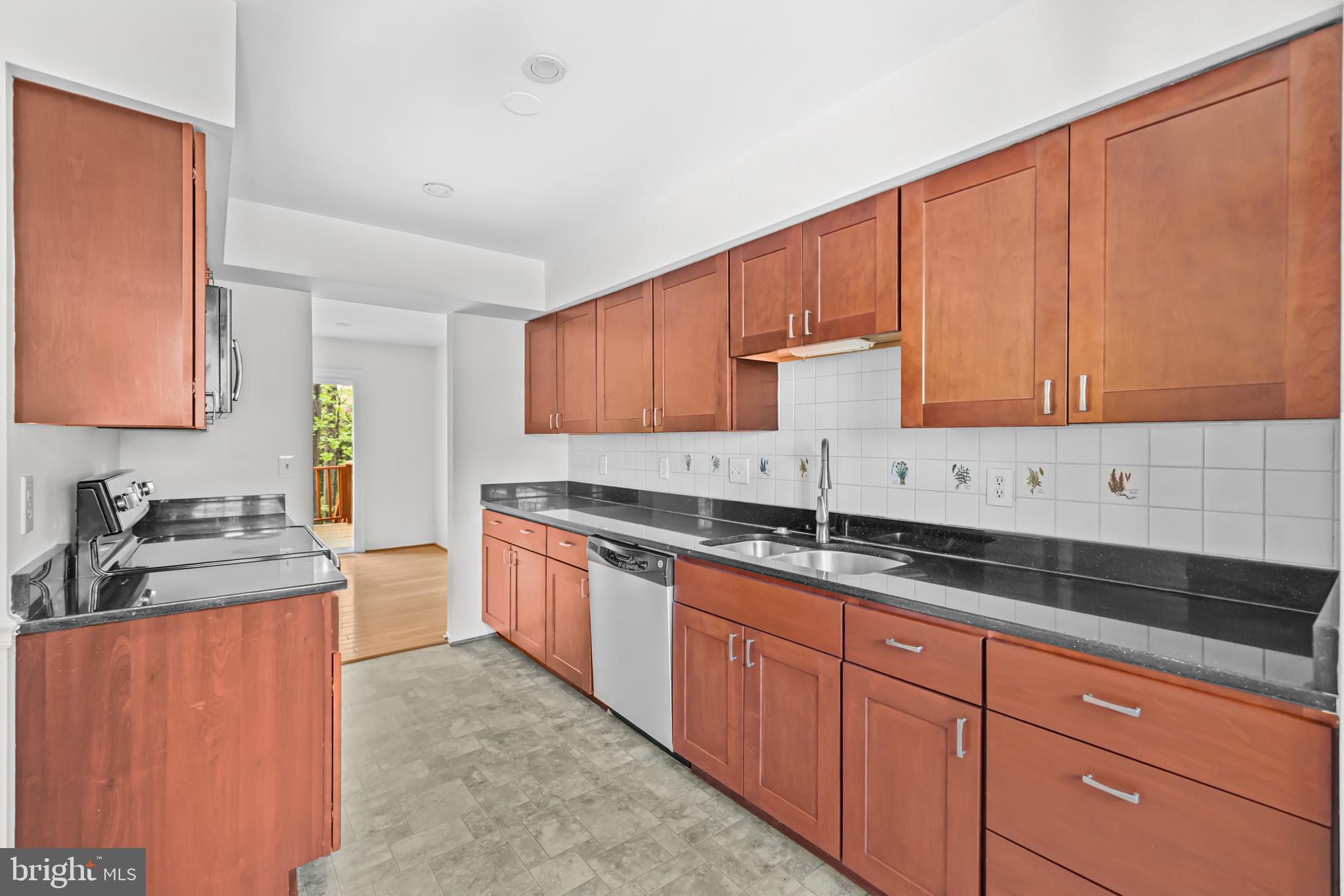 BURKE CENTRE - Residential