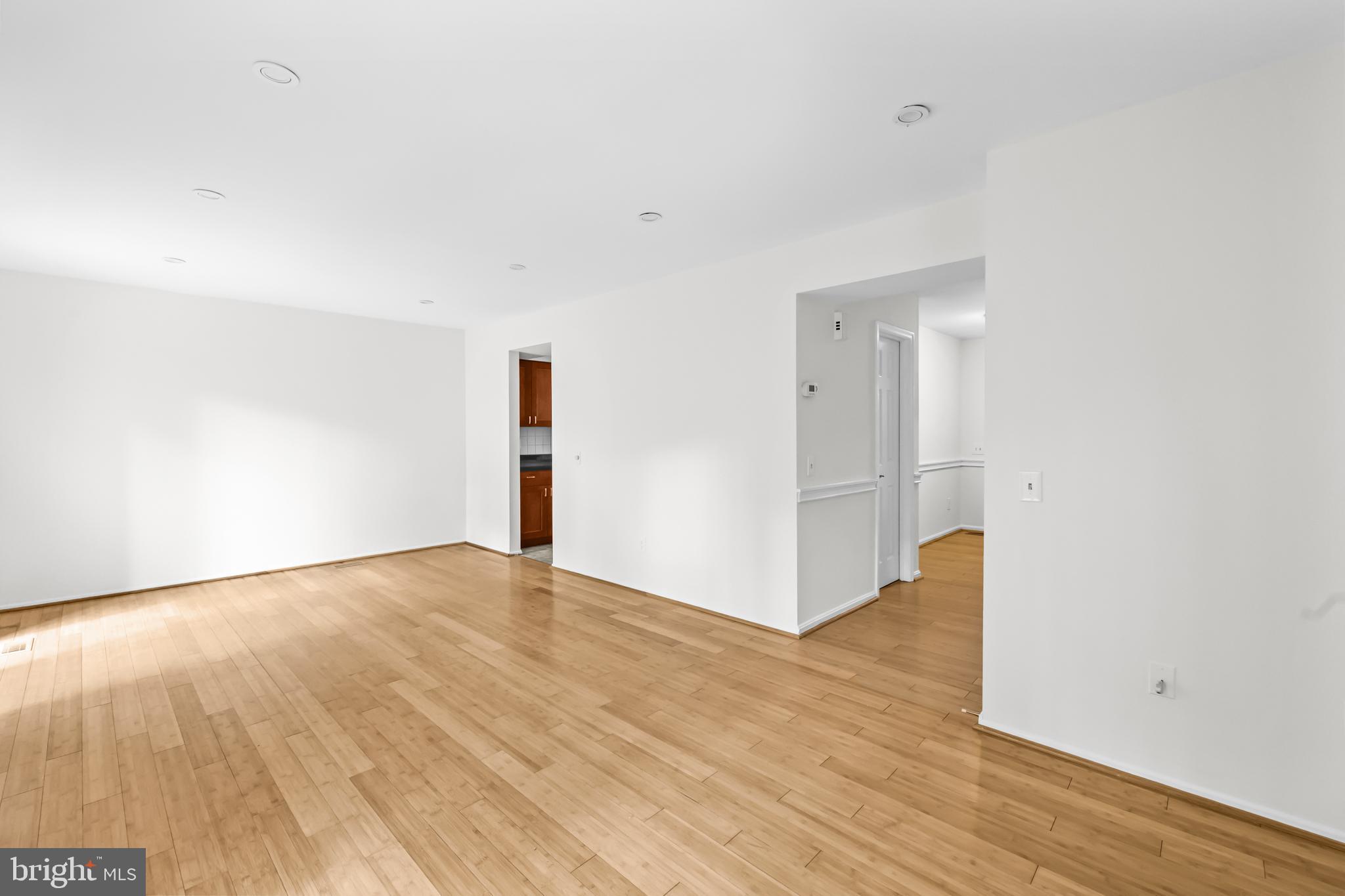 BURKE CENTRE - Residential