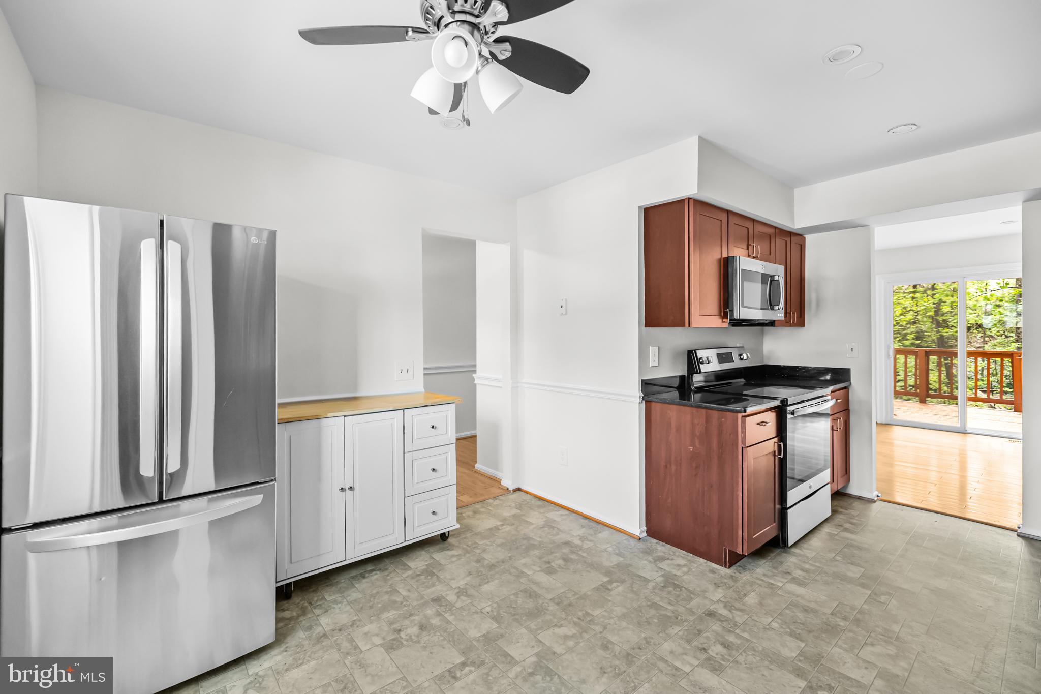 BURKE CENTRE - Residential