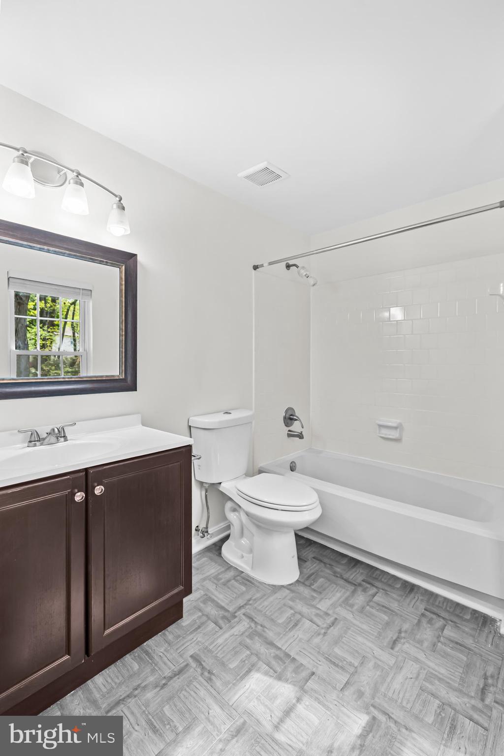 BURKE CENTRE - Residential