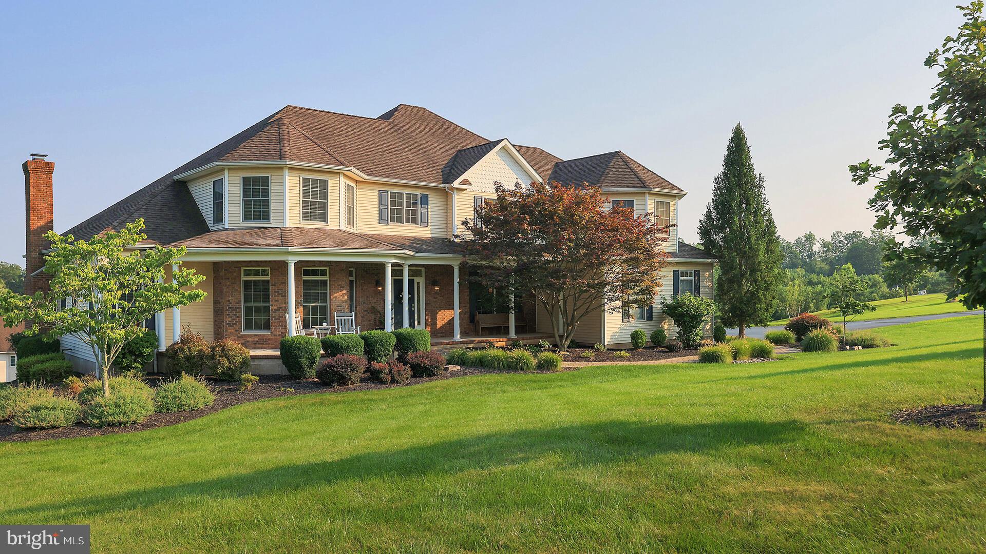 6 WINDSOR WAY