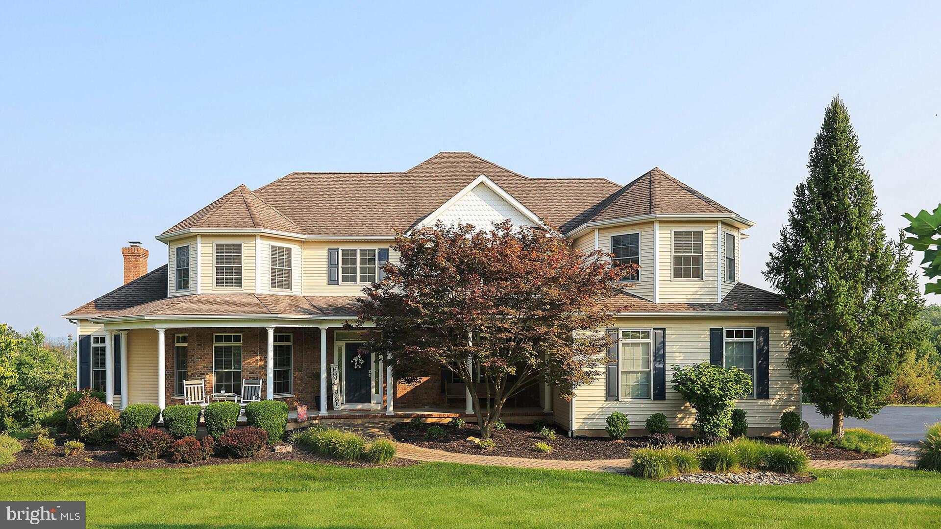 6 WINDSOR WAY