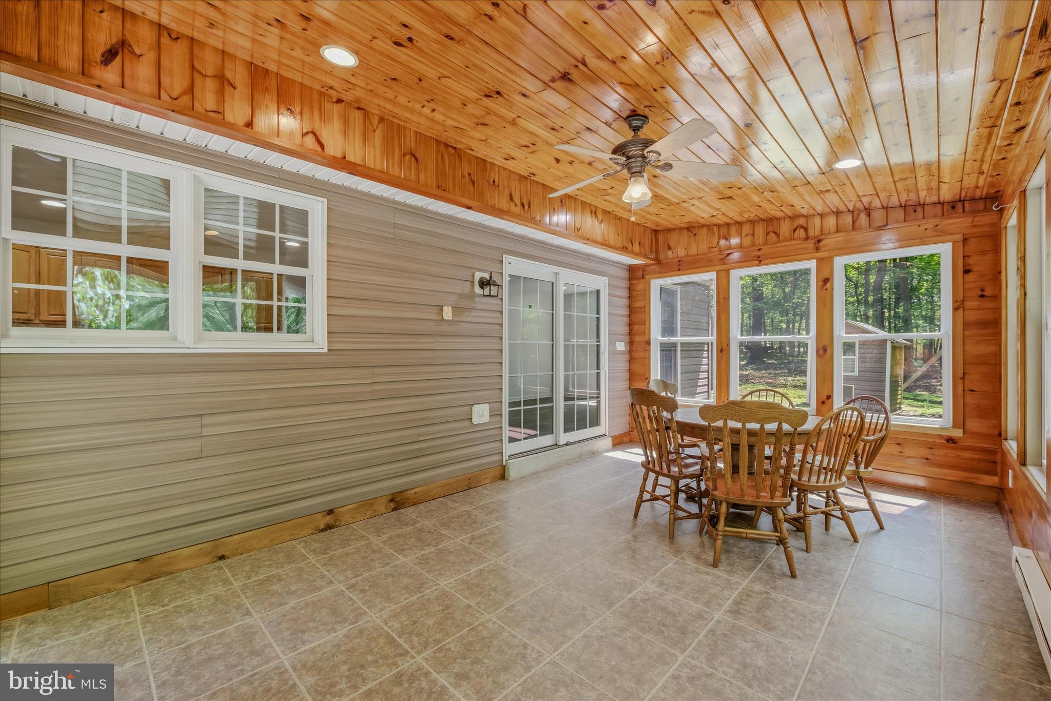 ROCK GAP WOODS - Residential