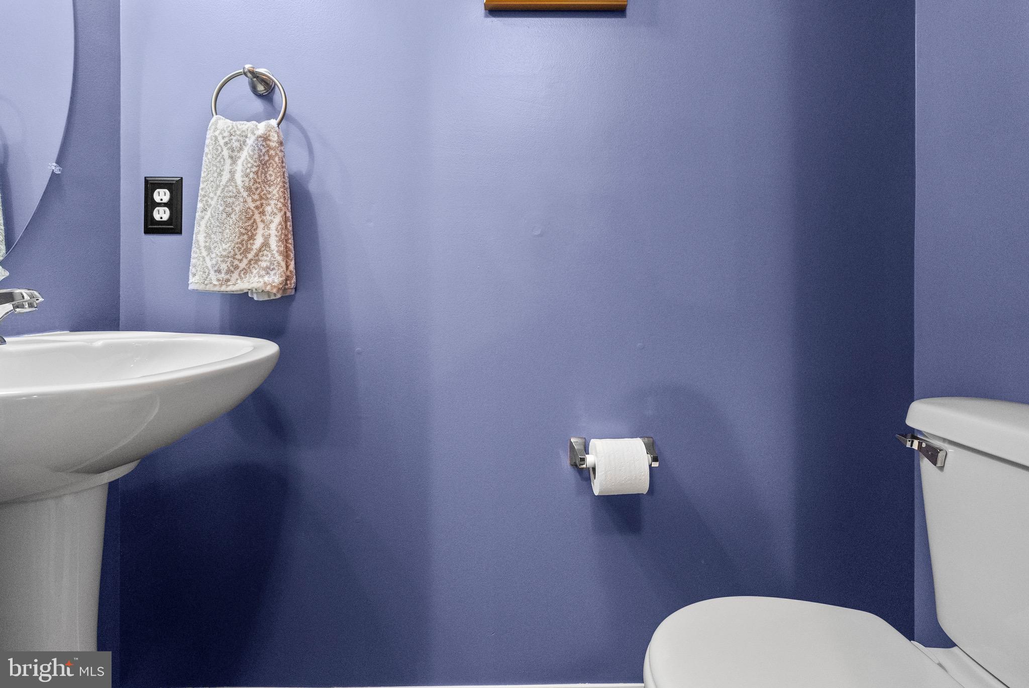 HOLLY WOODS - Residential