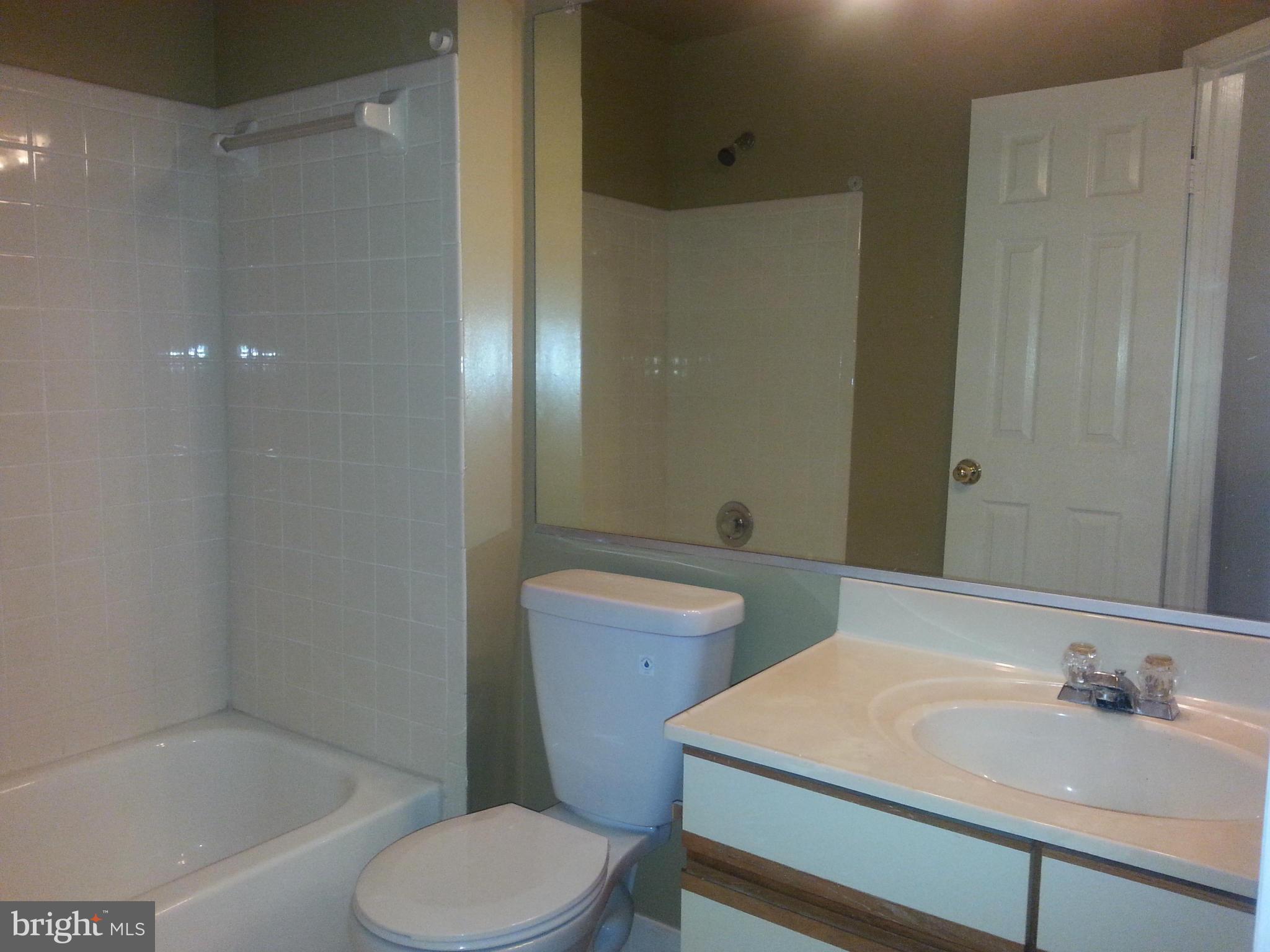 VILL AT MANCHESTER FARMS - Residential