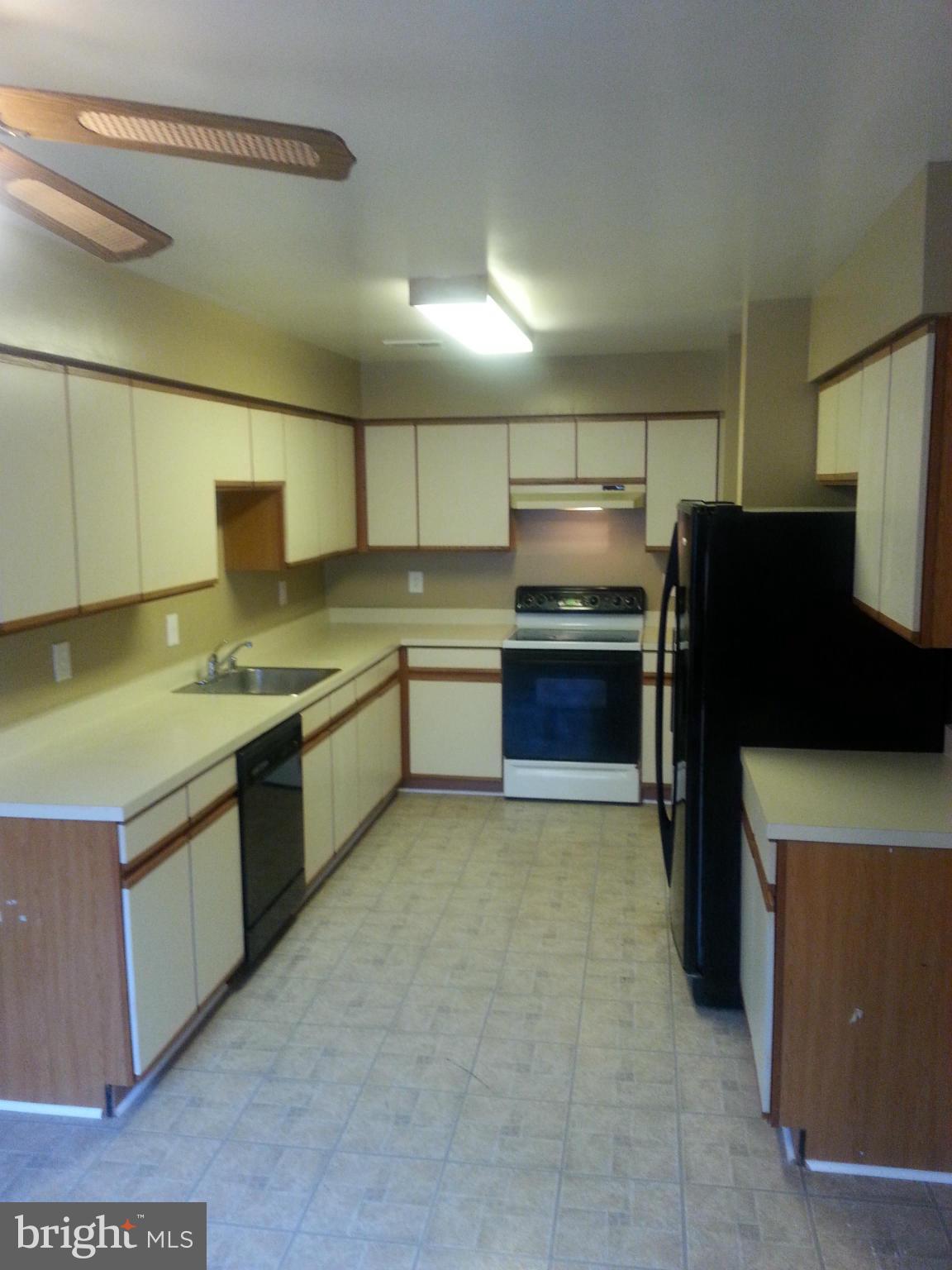 VILL AT MANCHESTER FARMS - Residential