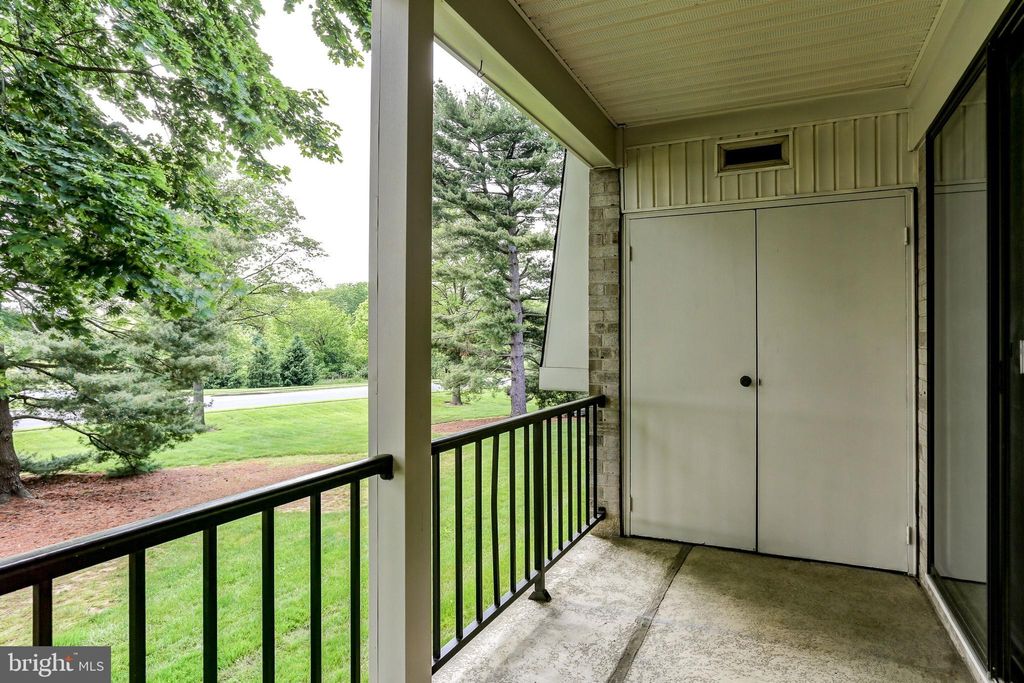 Photo of 114 Valleybrook Drive, Lancaster, PA 17601 (MLS # PALA2051522)