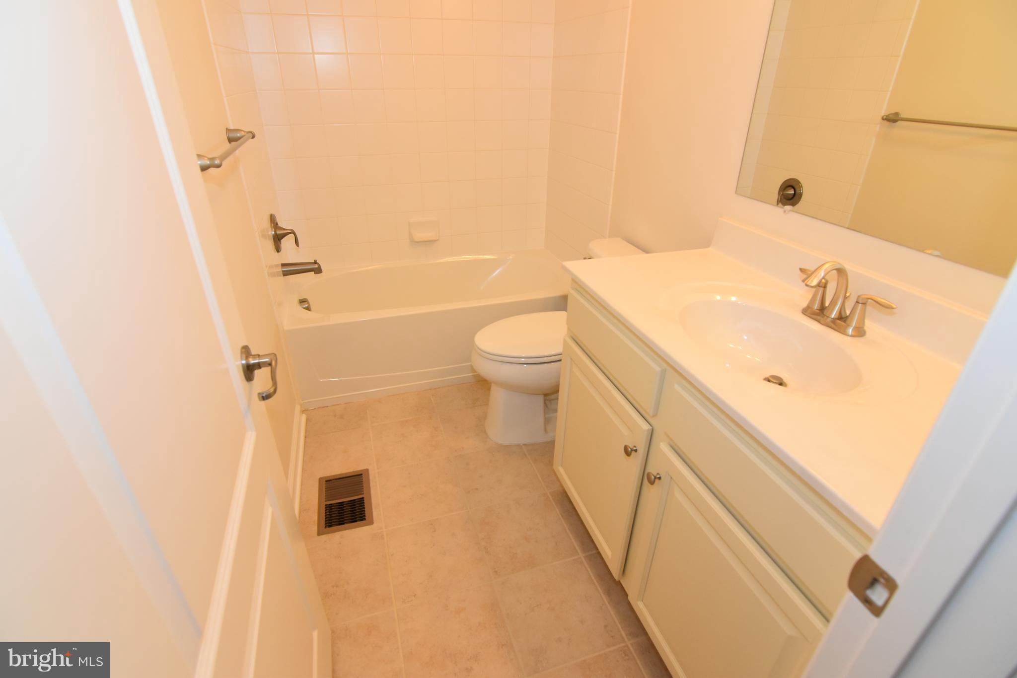 DANE RIDGE - Residential Lease