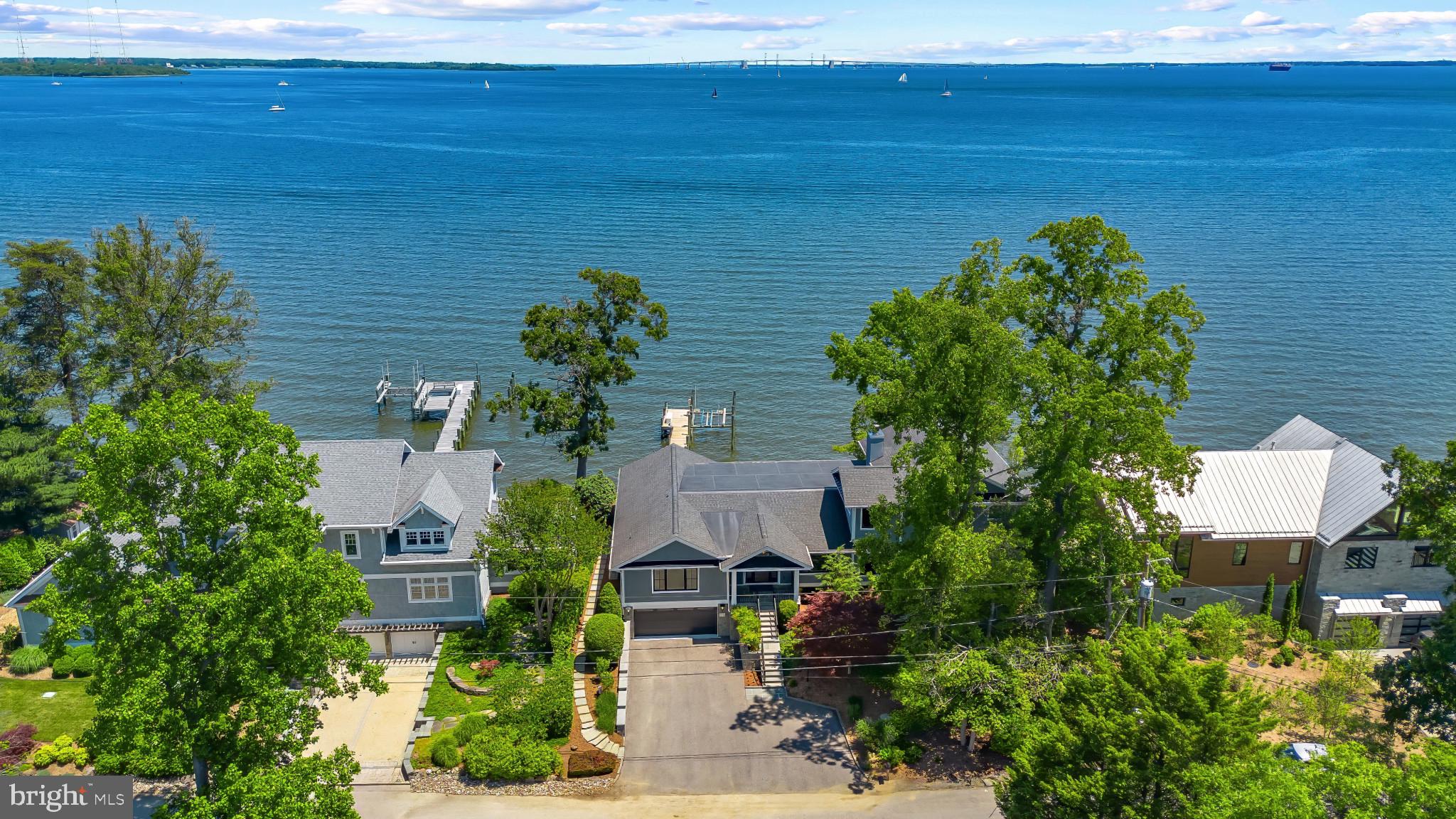 ANNAPOLIS ROADS - Residential