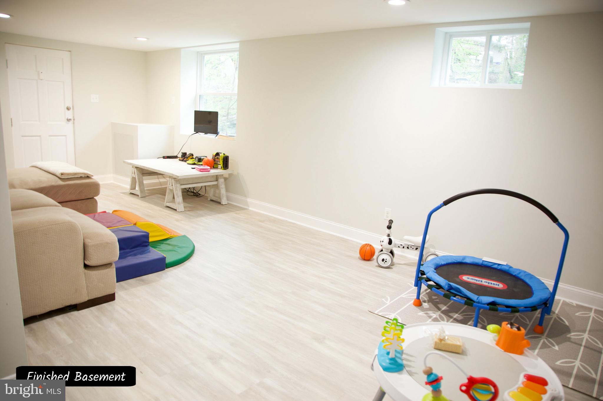 BURGUNDY FARM - Residential