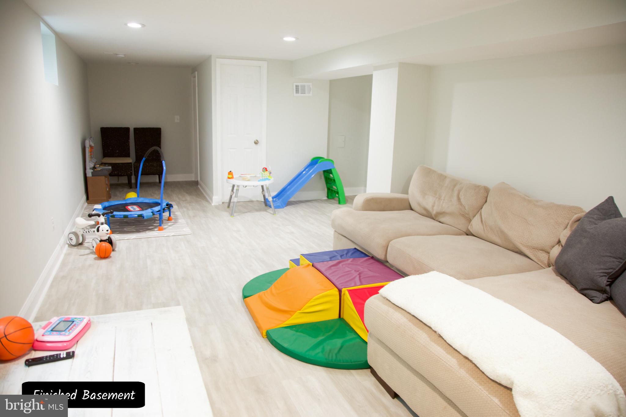 BURGUNDY FARM - Residential