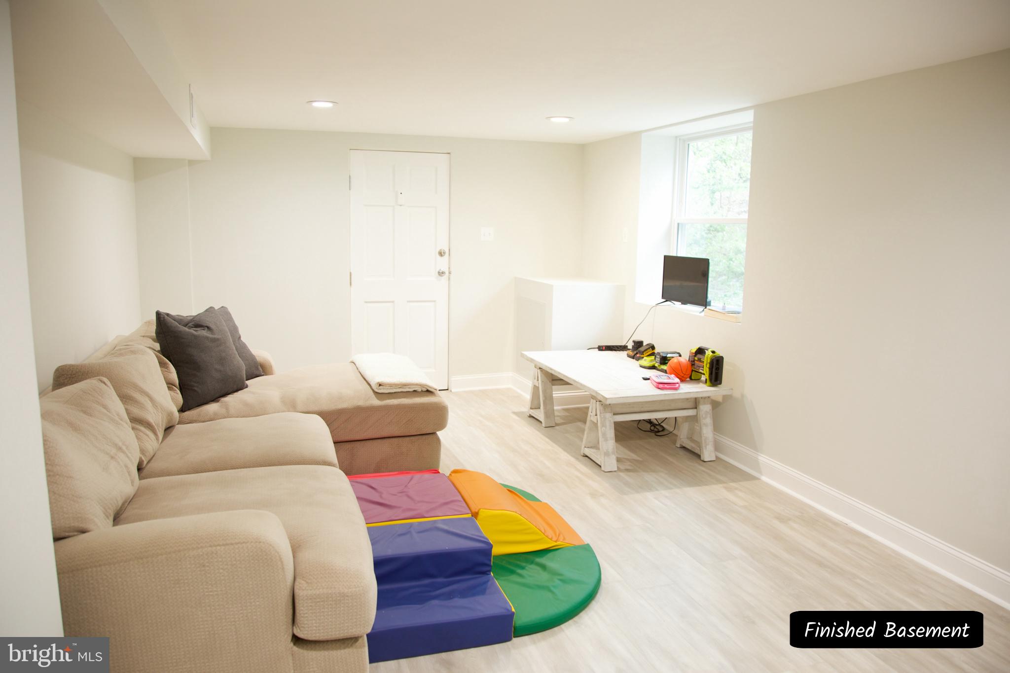 BURGUNDY FARM - Residential