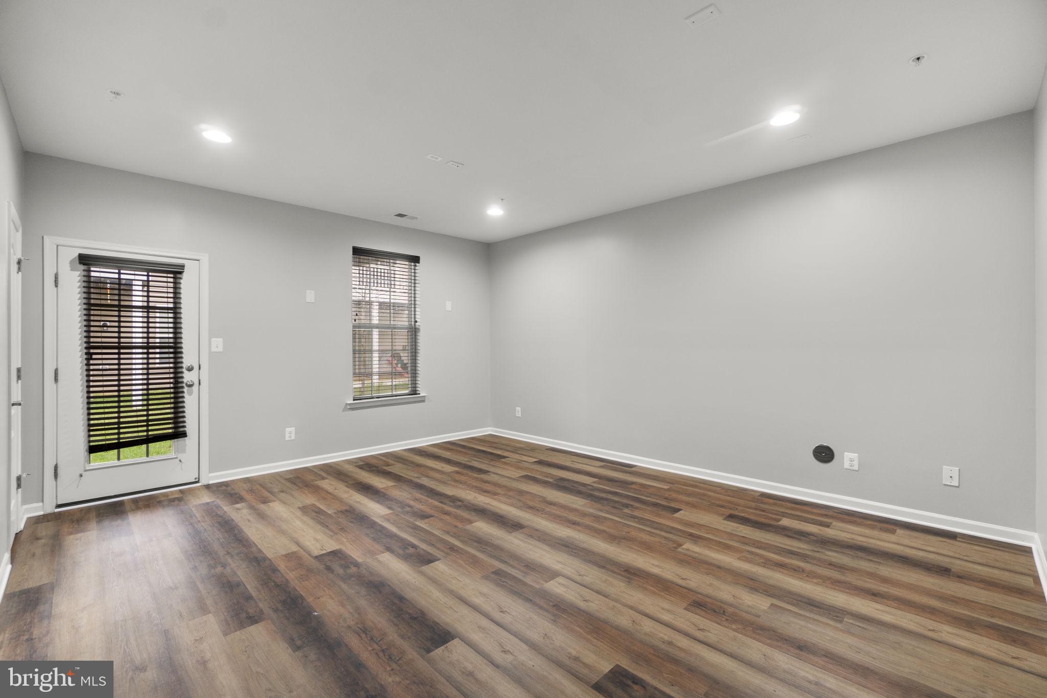 MORRIS PLACE - Residential