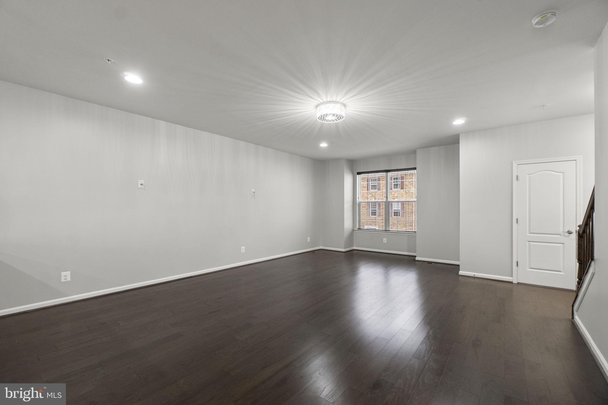 MORRIS PLACE - Residential