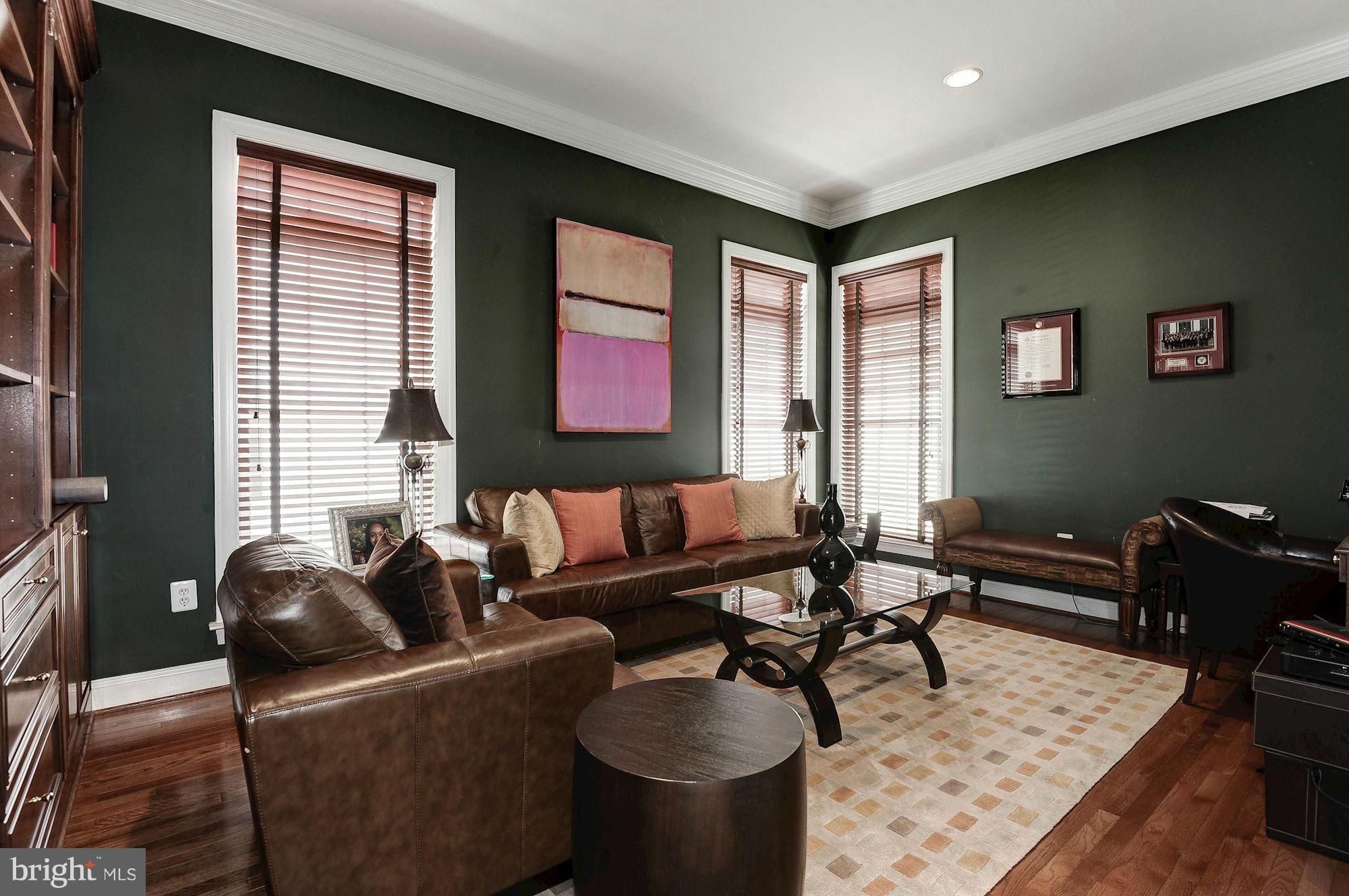 HEARTHSTONE VILLAGE OAK - Residential