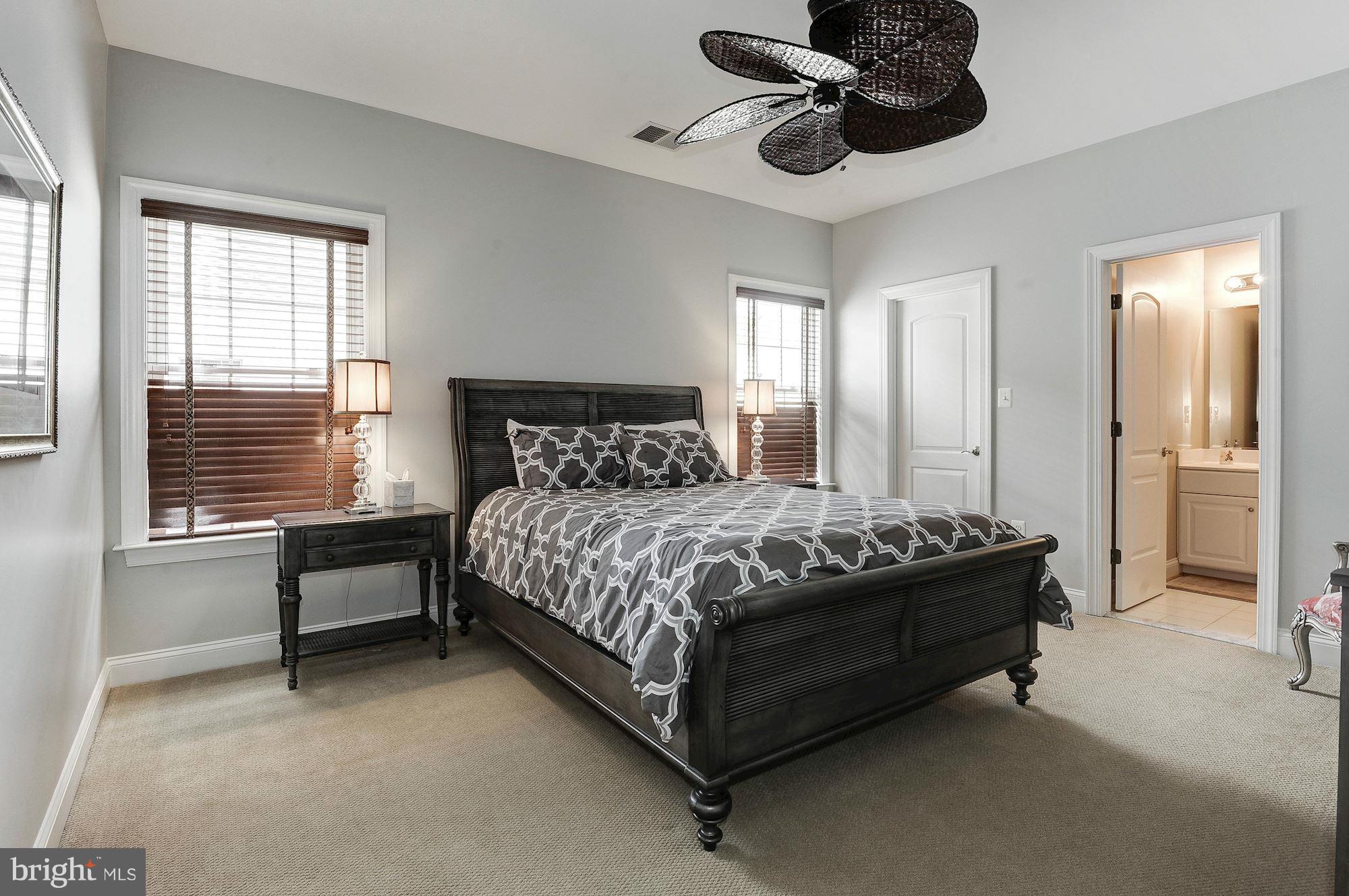 HEARTHSTONE VILLAGE OAK - Residential