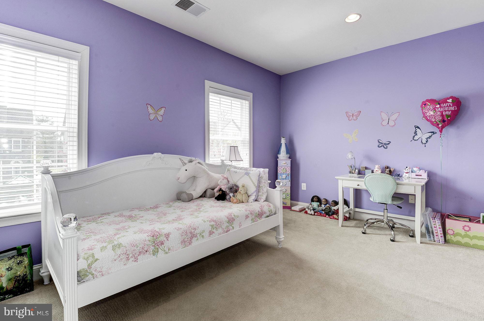 HEARTHSTONE VILLAGE OAK - Residential