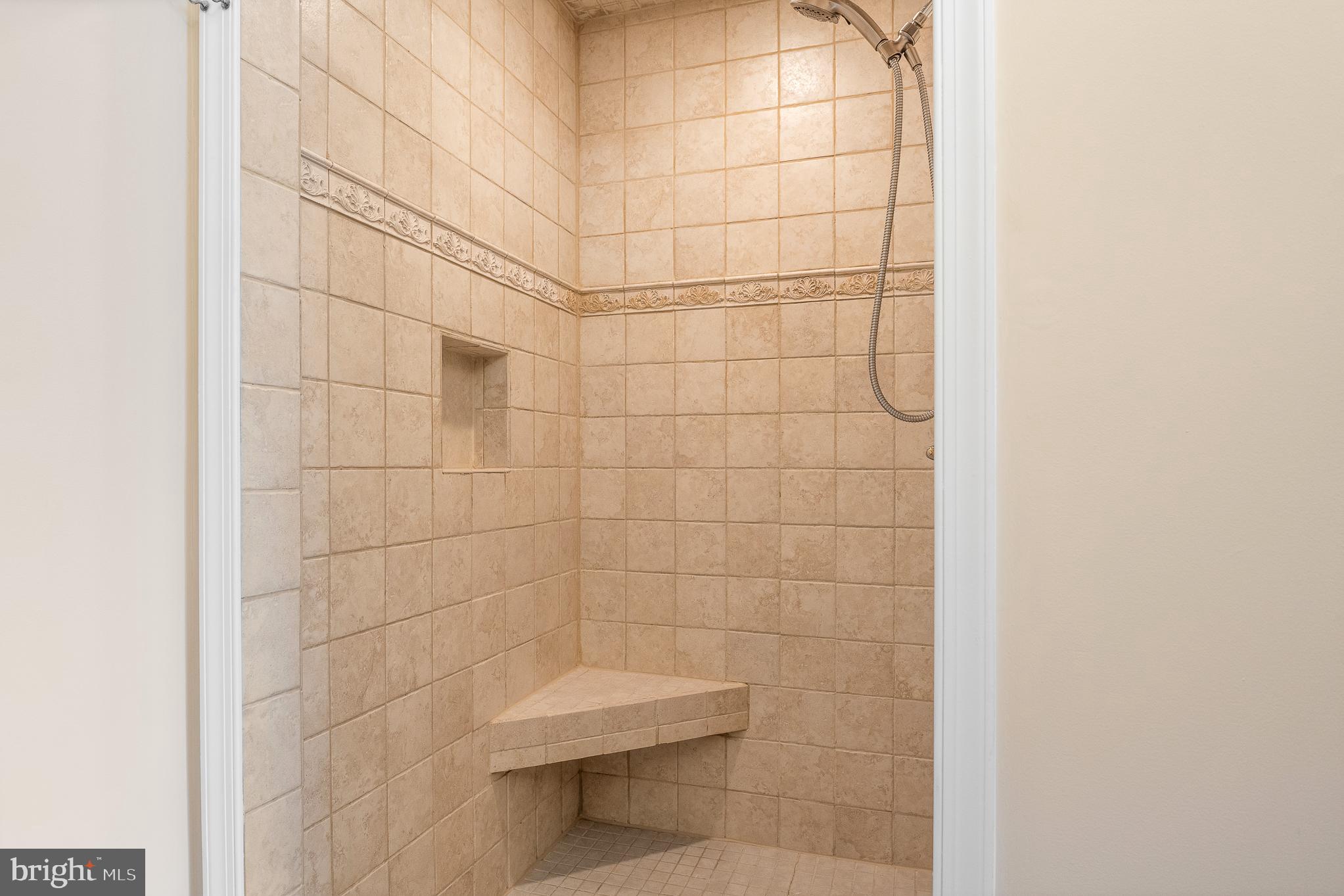 LONE OAK - Residential Lease