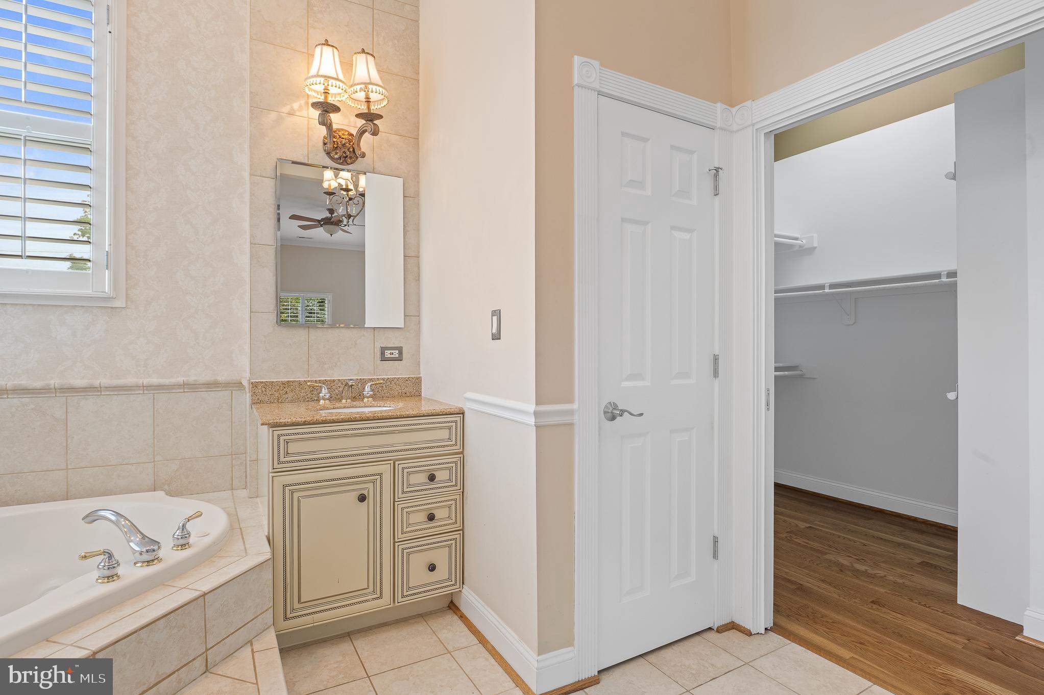 LONE OAK - Residential Lease