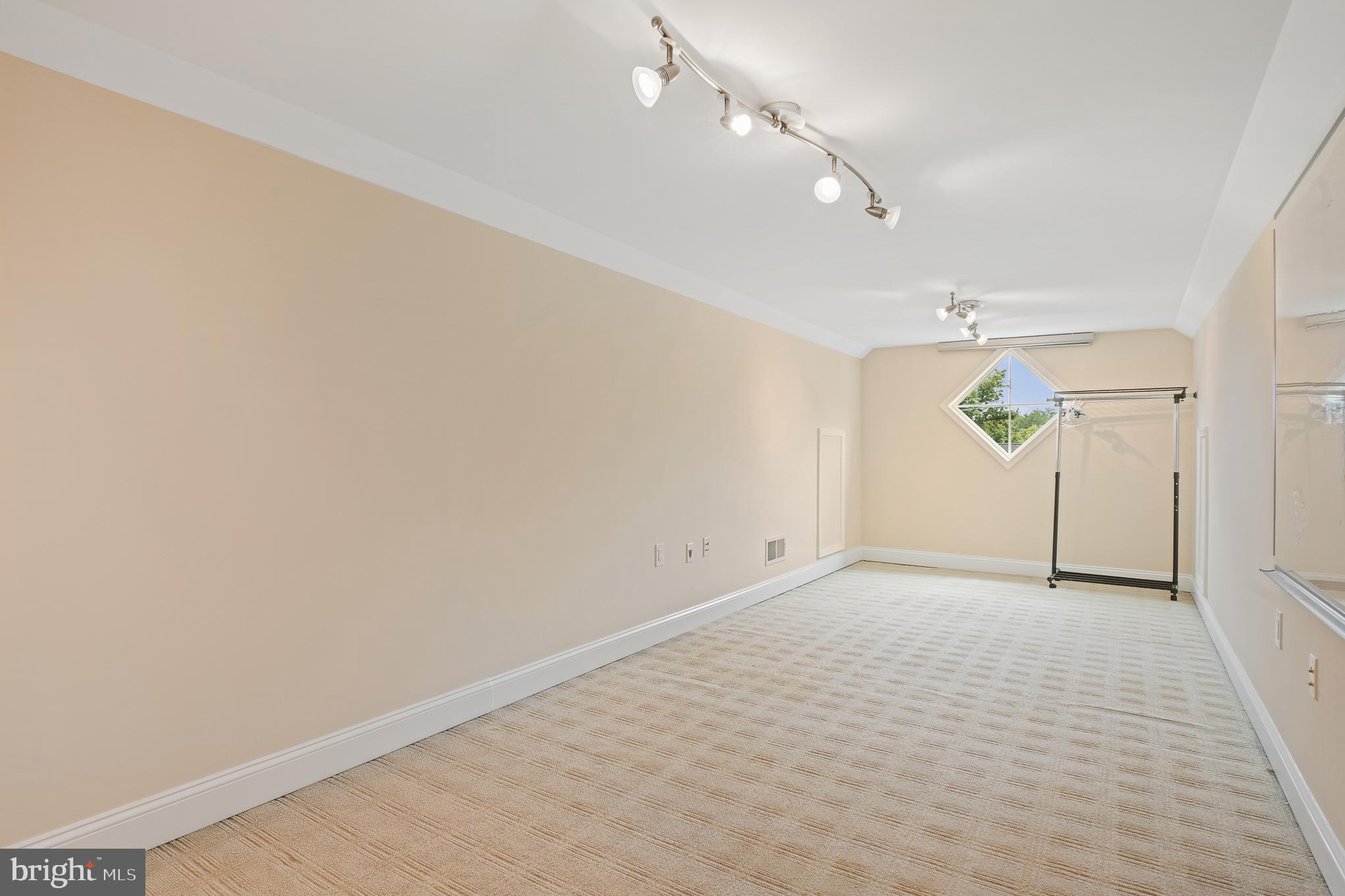 LONE OAK - Residential Lease