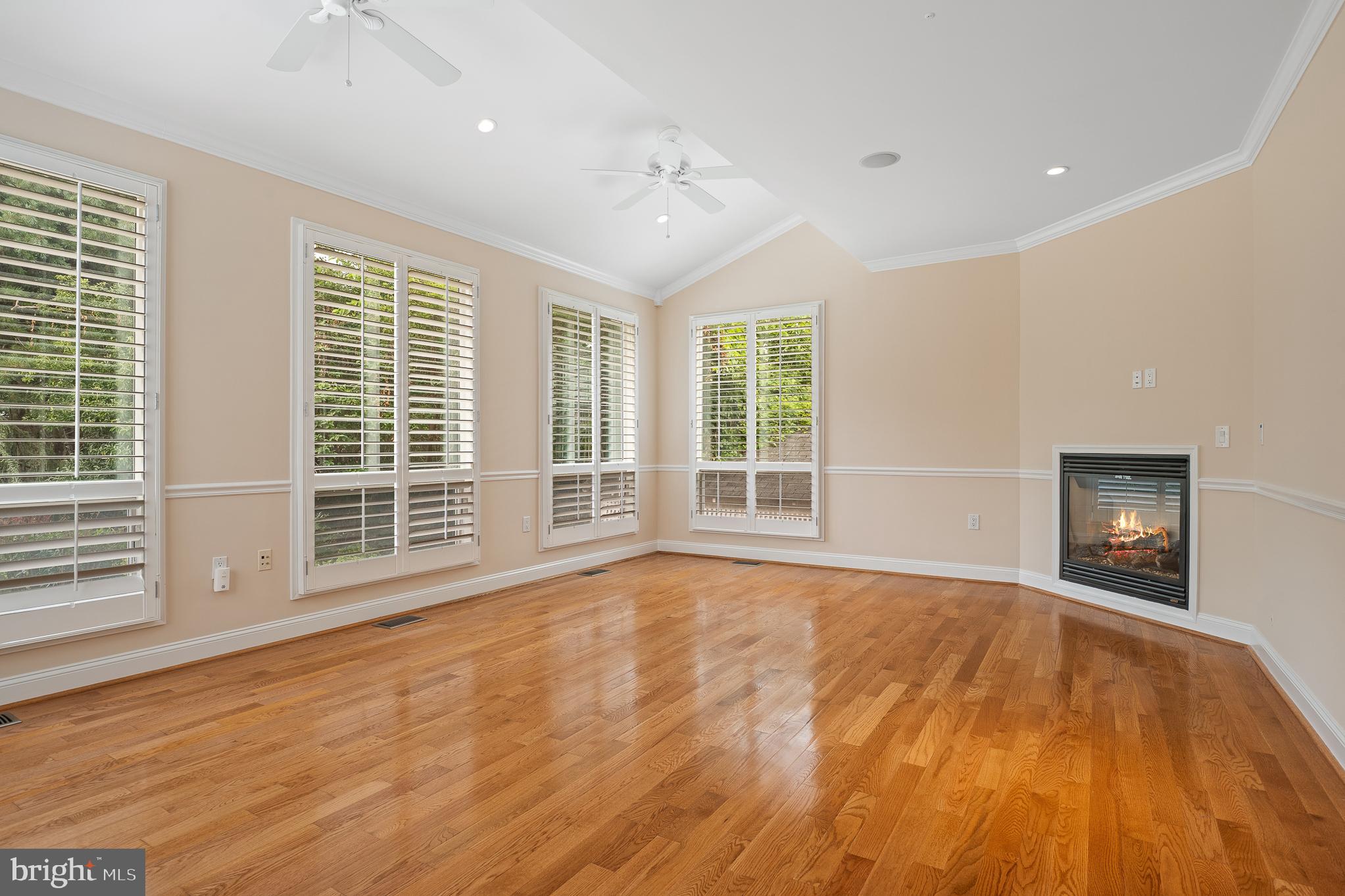 LONE OAK - Residential Lease