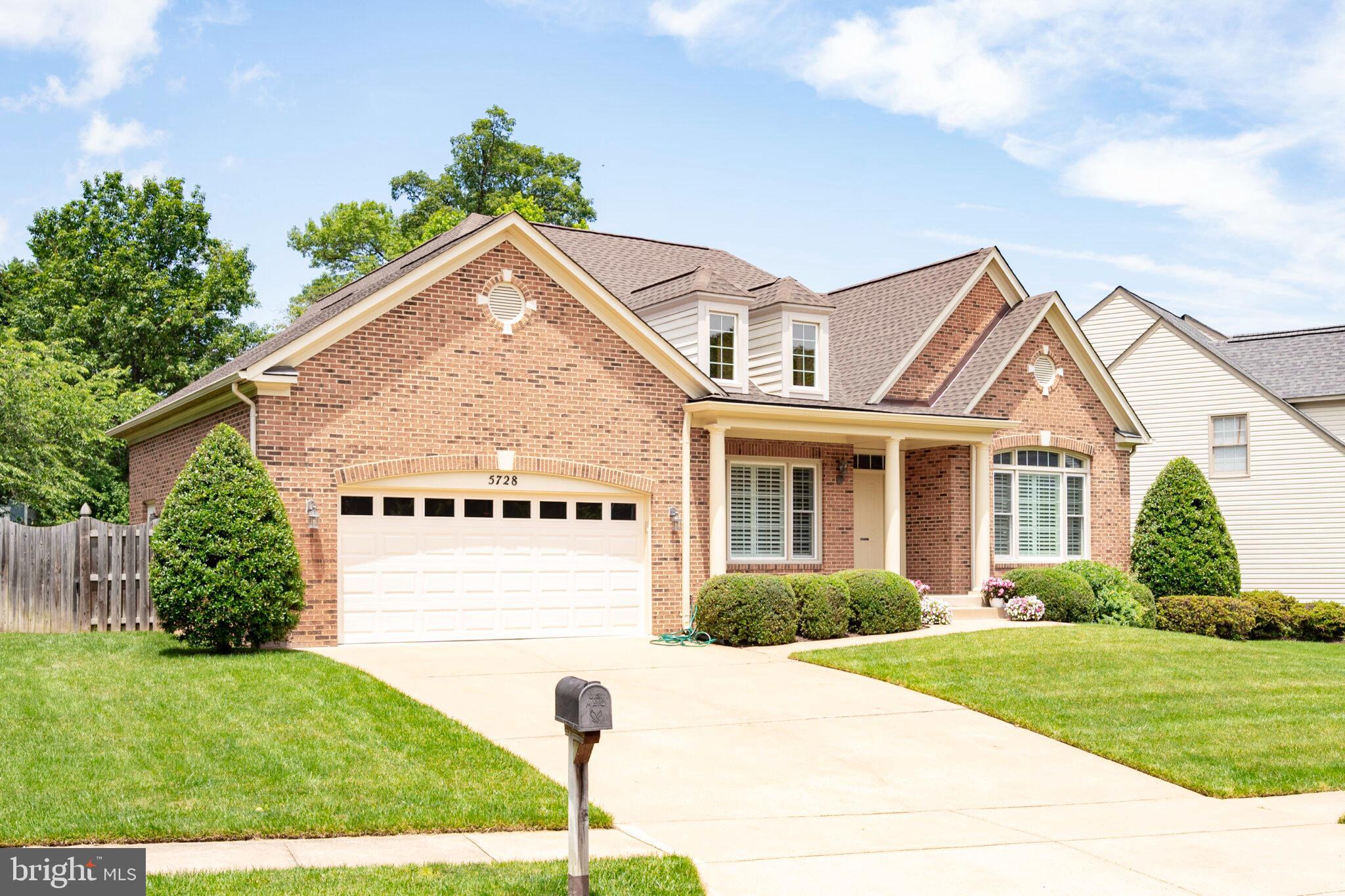 5728 BARBMOR COURT
