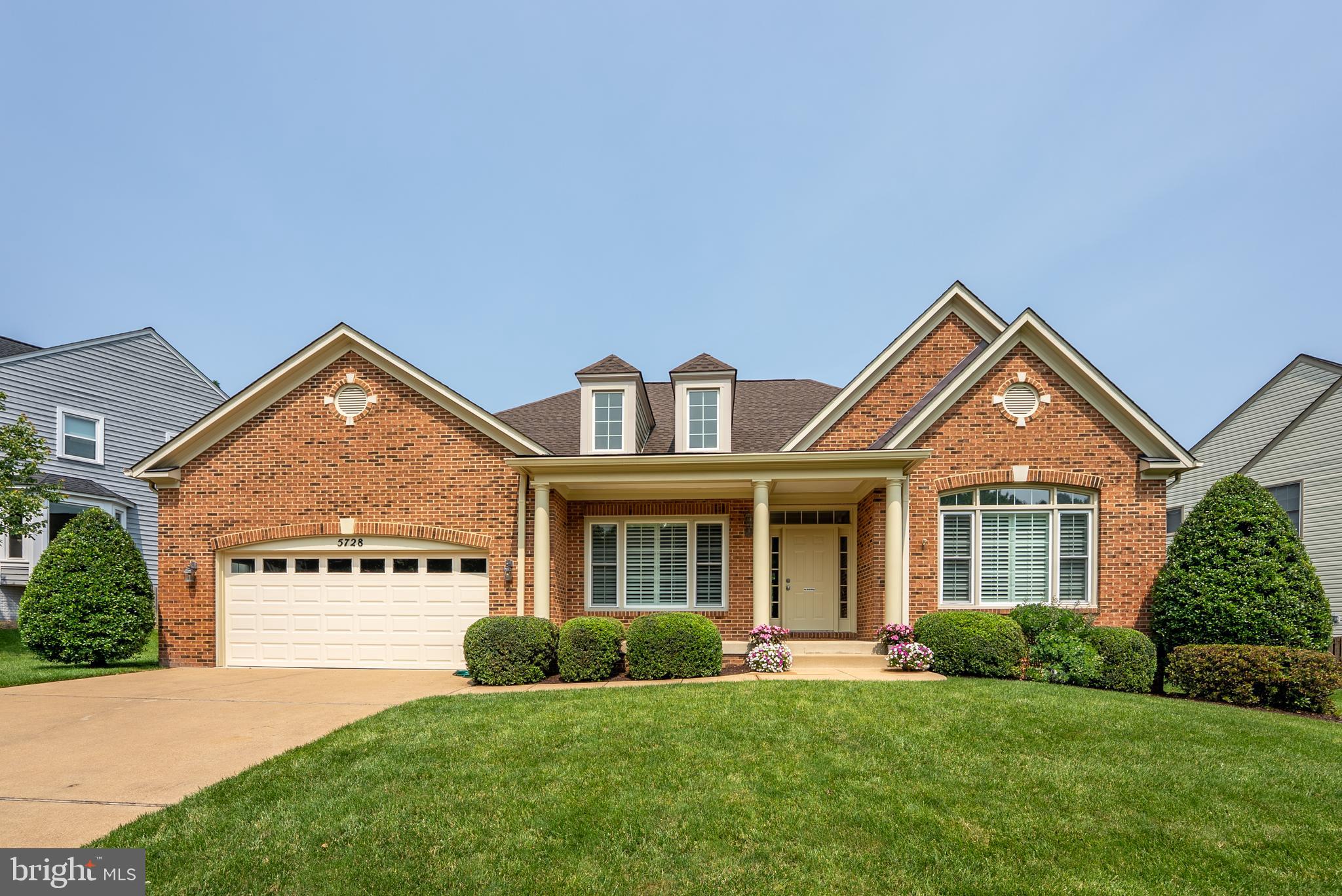 5728 BARBMOR COURT