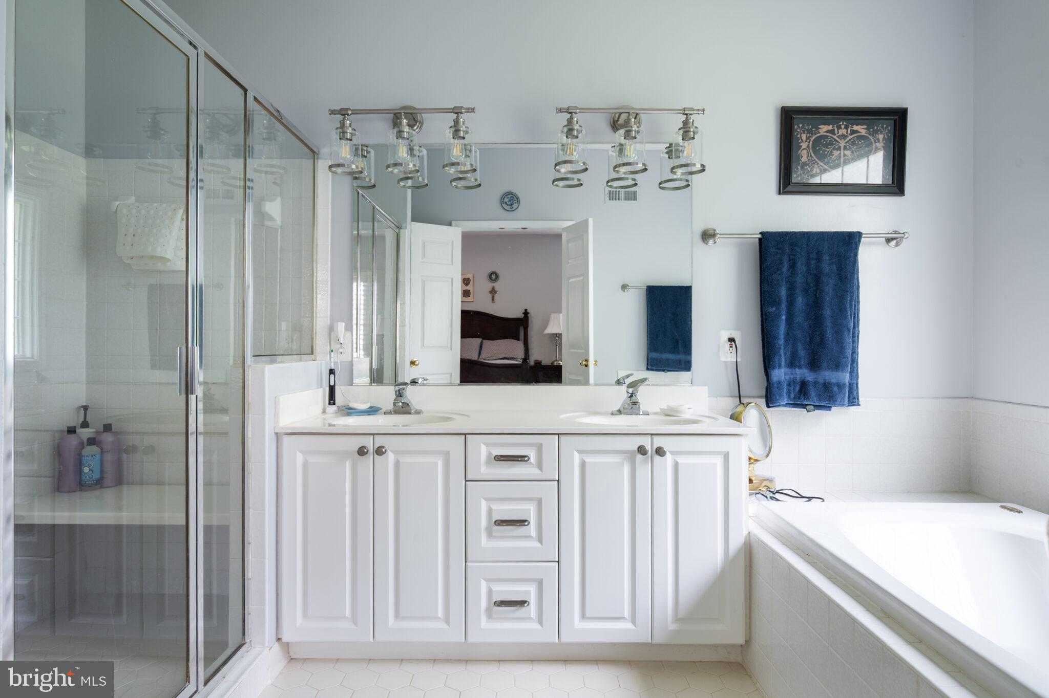 BUSH HILL WOODS - Residential