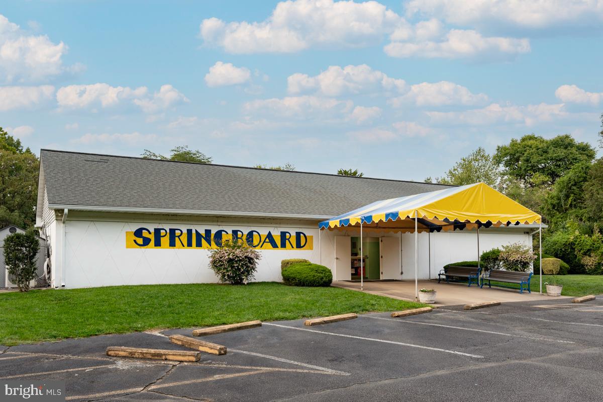 BUSH HILL WOODS - Residential