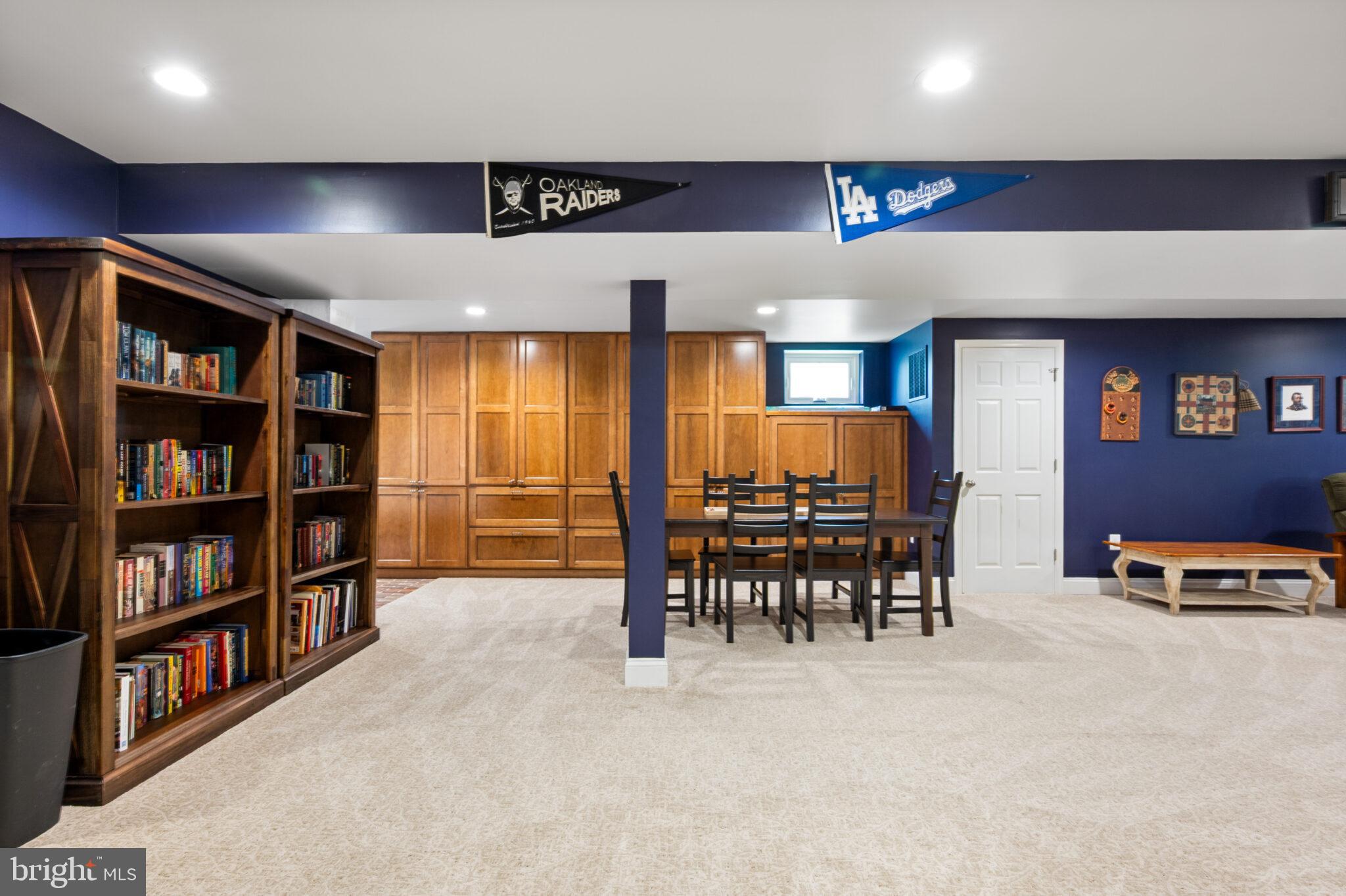 BUSH HILL WOODS - Residential