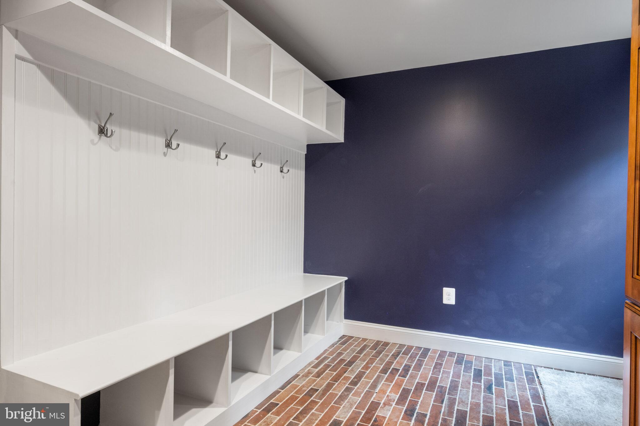 BUSH HILL WOODS - Residential