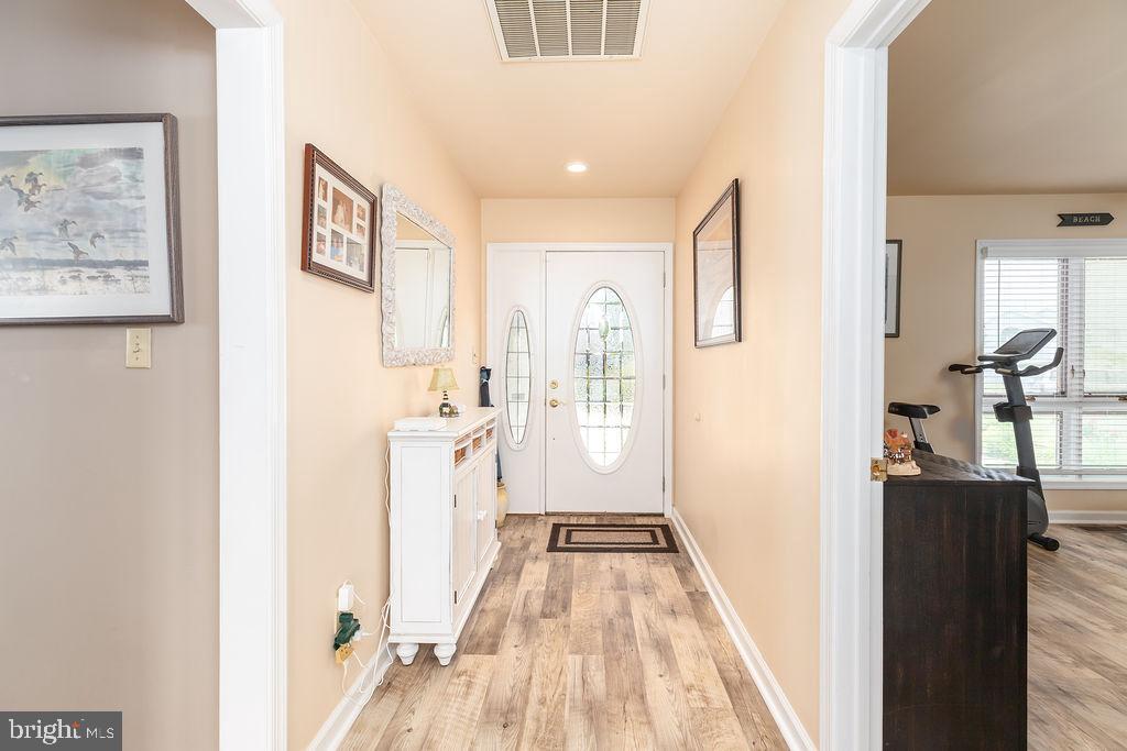 18 EBB TIDE COURT