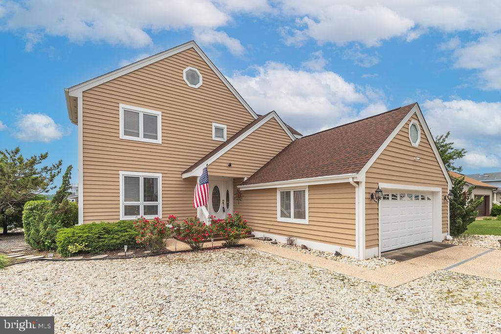18 EBB TIDE COURT