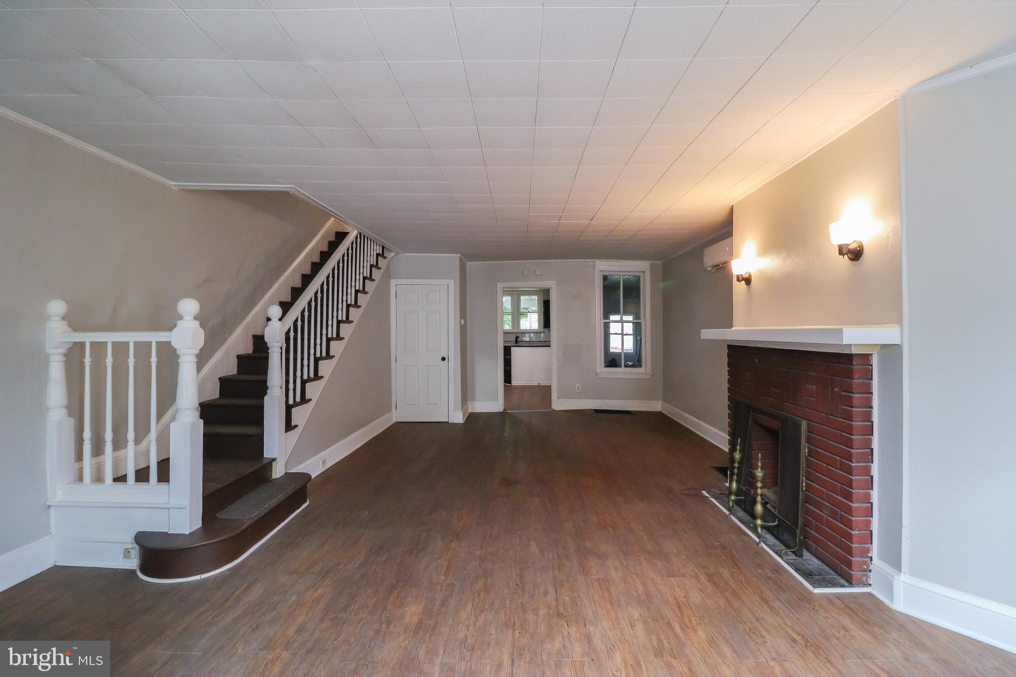 EAST YORK - Residential
