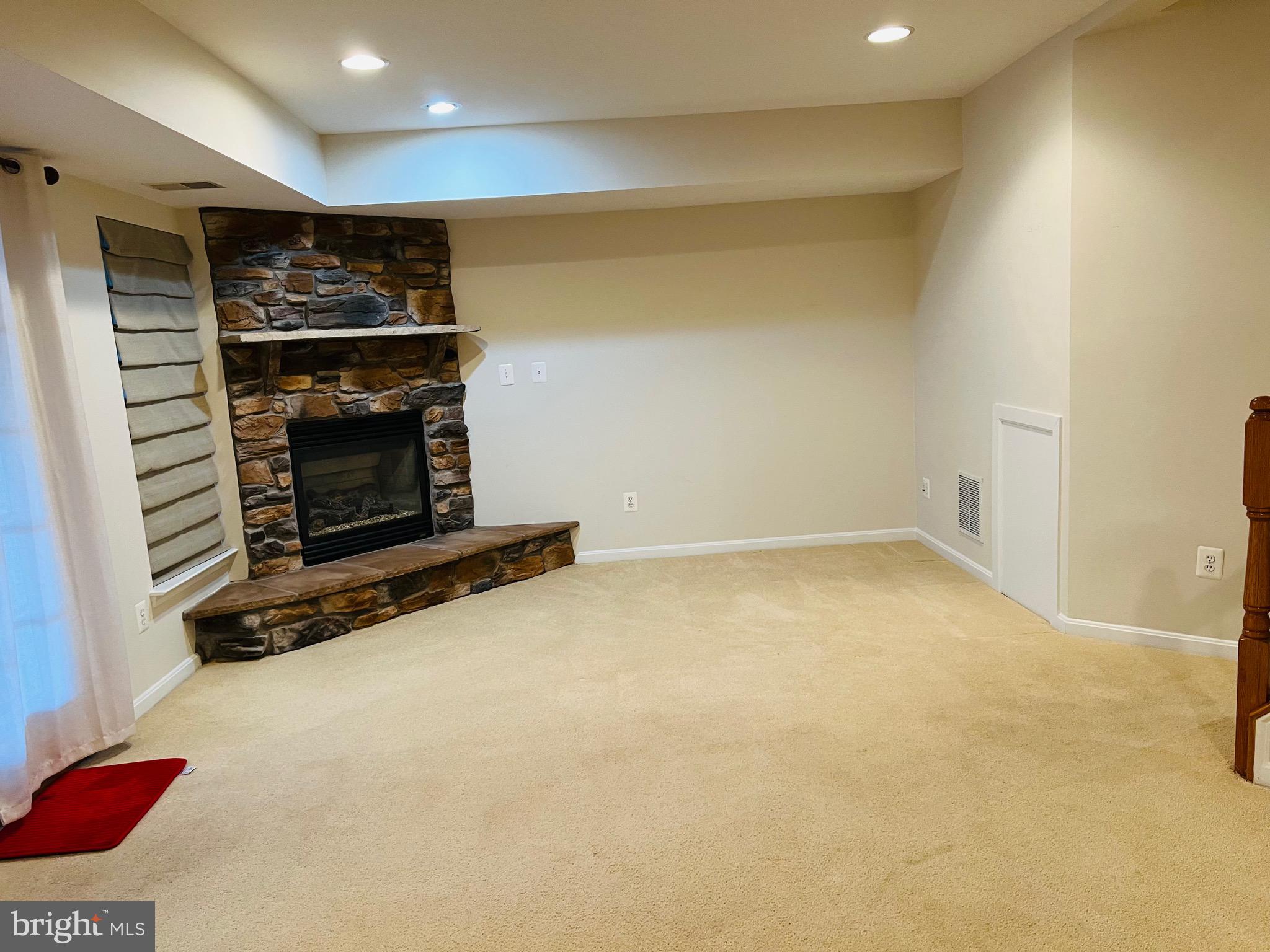 STONE RIDGE NORTH - Residential Lease