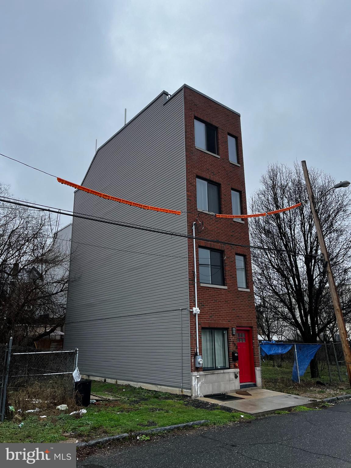 OLDE KENSINGTON - Residential