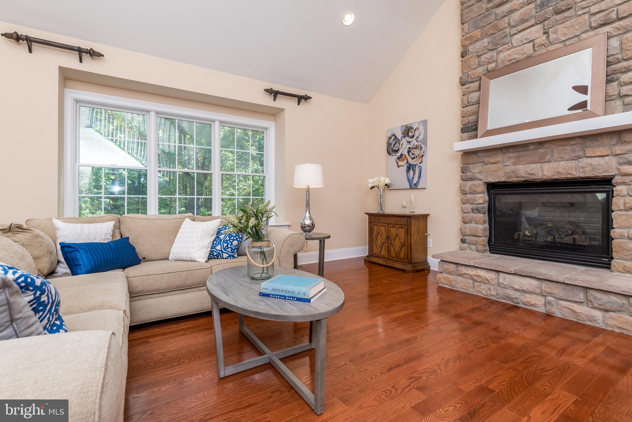 UPPER MOUNTAIN ESTS - Residential