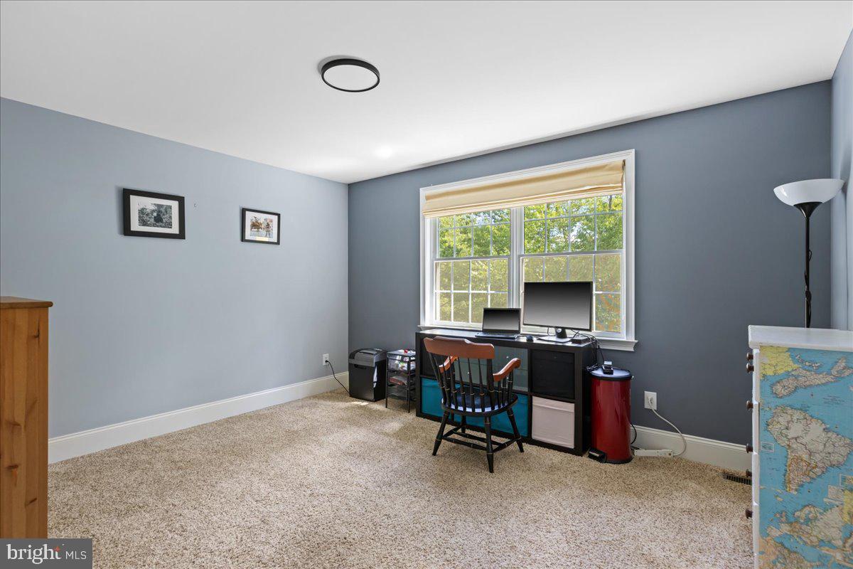 UPPER MOUNTAIN ESTS - Residential