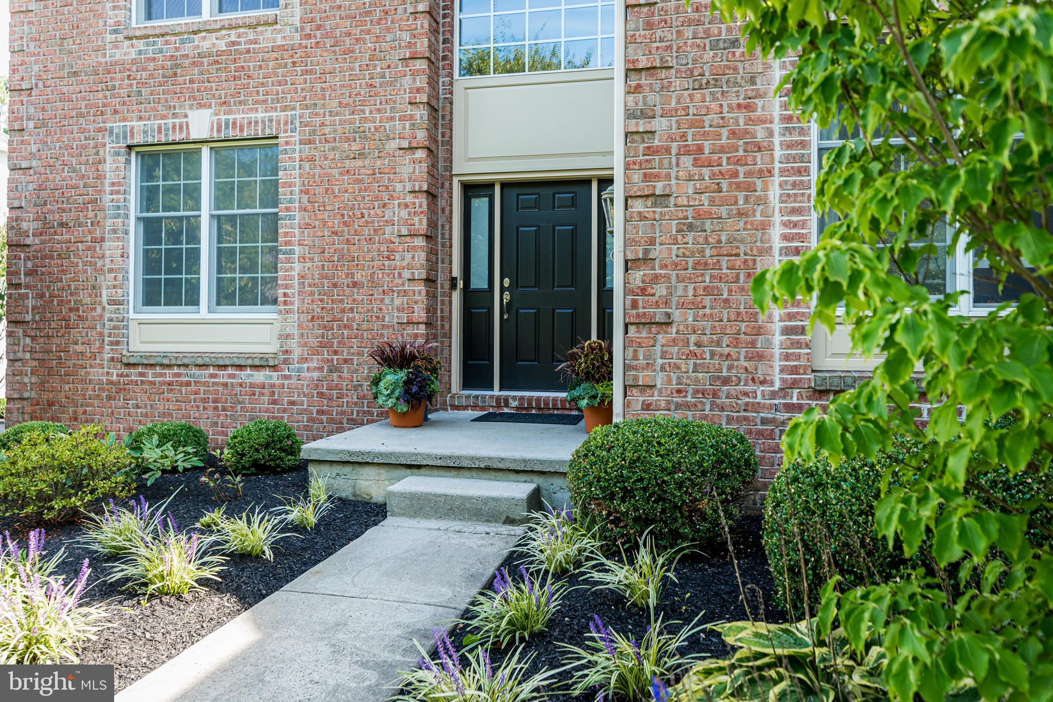 UPPER MOUNTAIN ESTS - Residential