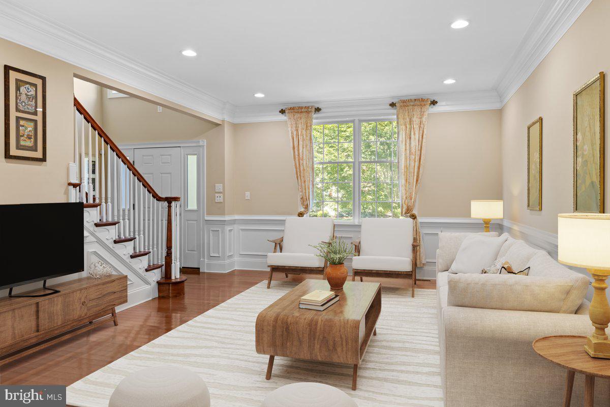 UPPER MOUNTAIN ESTS - Residential