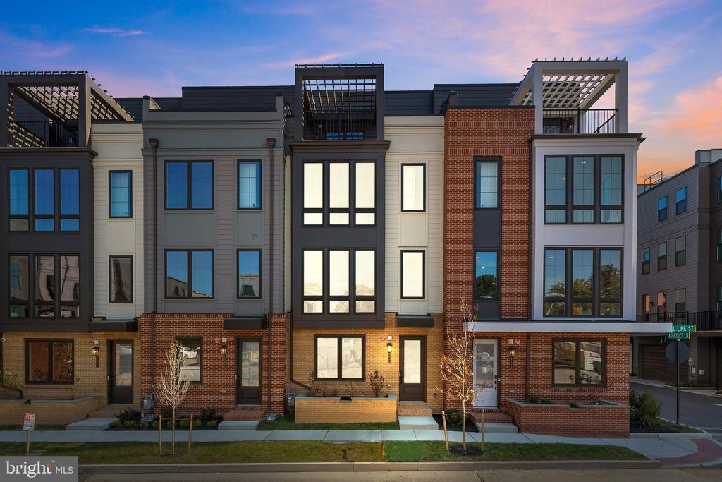 Photo of 2605 Fall Line Street, ALEXANDRIA, VA 22301 (MLS # VAAX2051282)