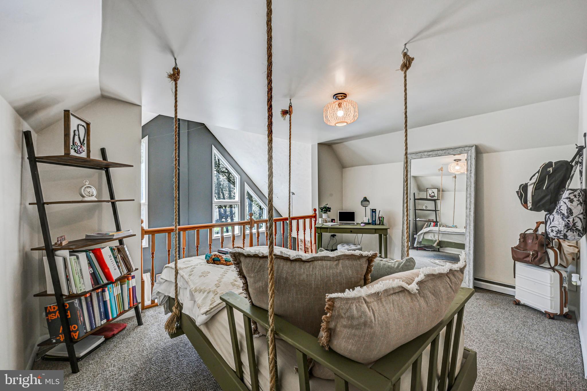 HOLIDAY POCONO - Residential