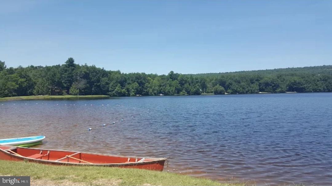 HOLIDAY POCONO - Residential