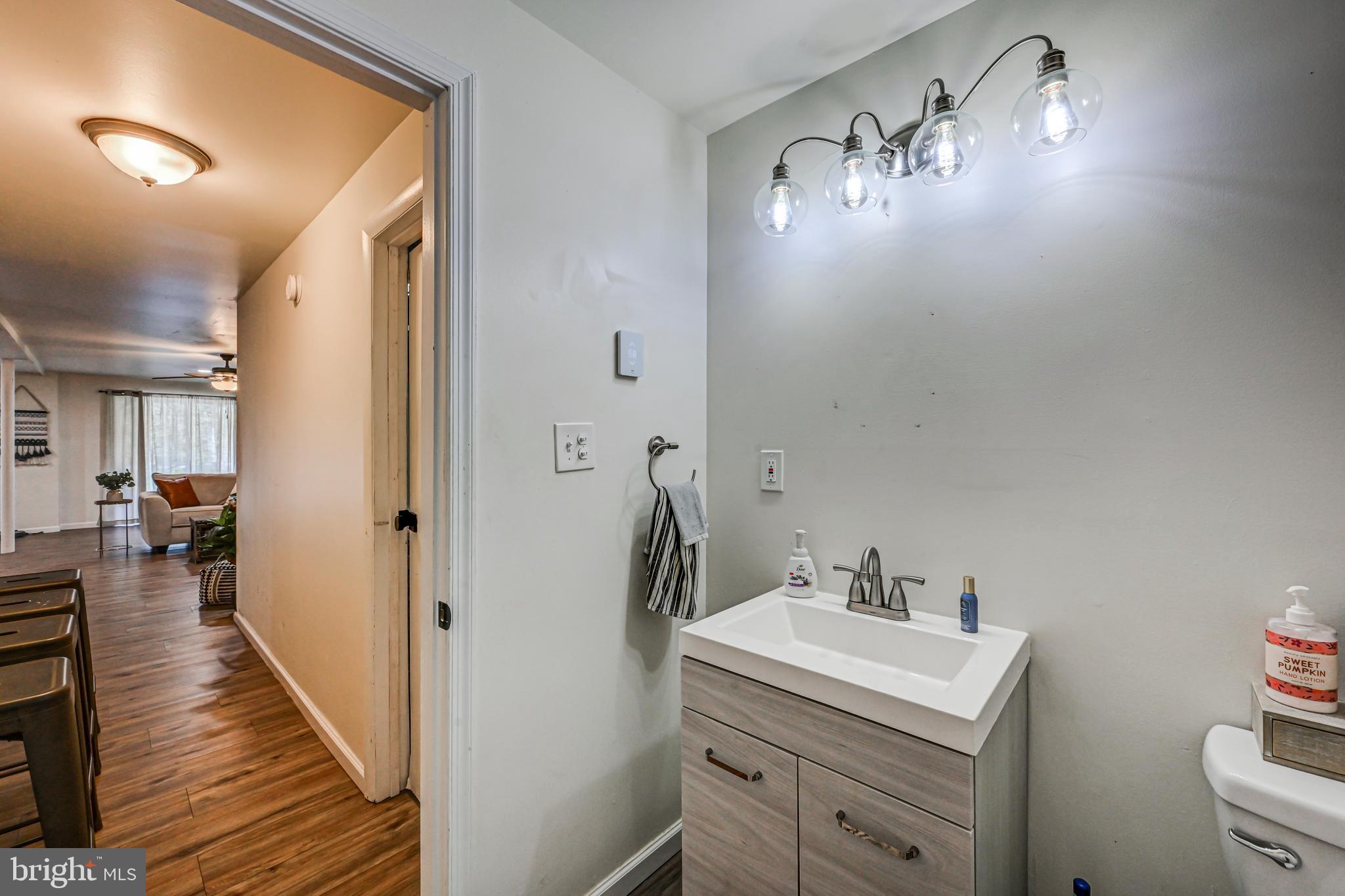 HOLIDAY POCONO - Residential
